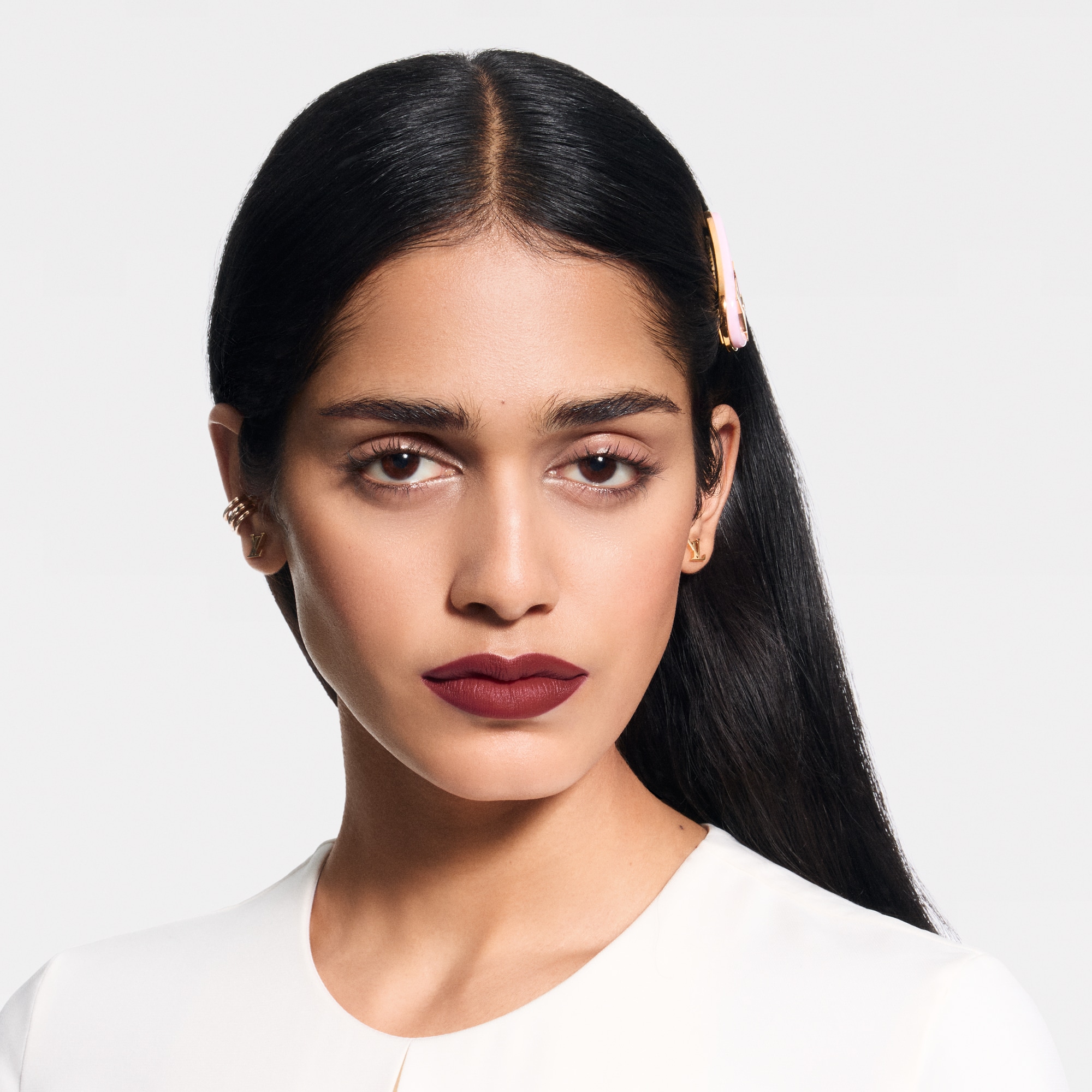  립 } LV 루즈 - 매트 립스틱 | 루이비통 공식 온라인 스토어® (크게 보기)