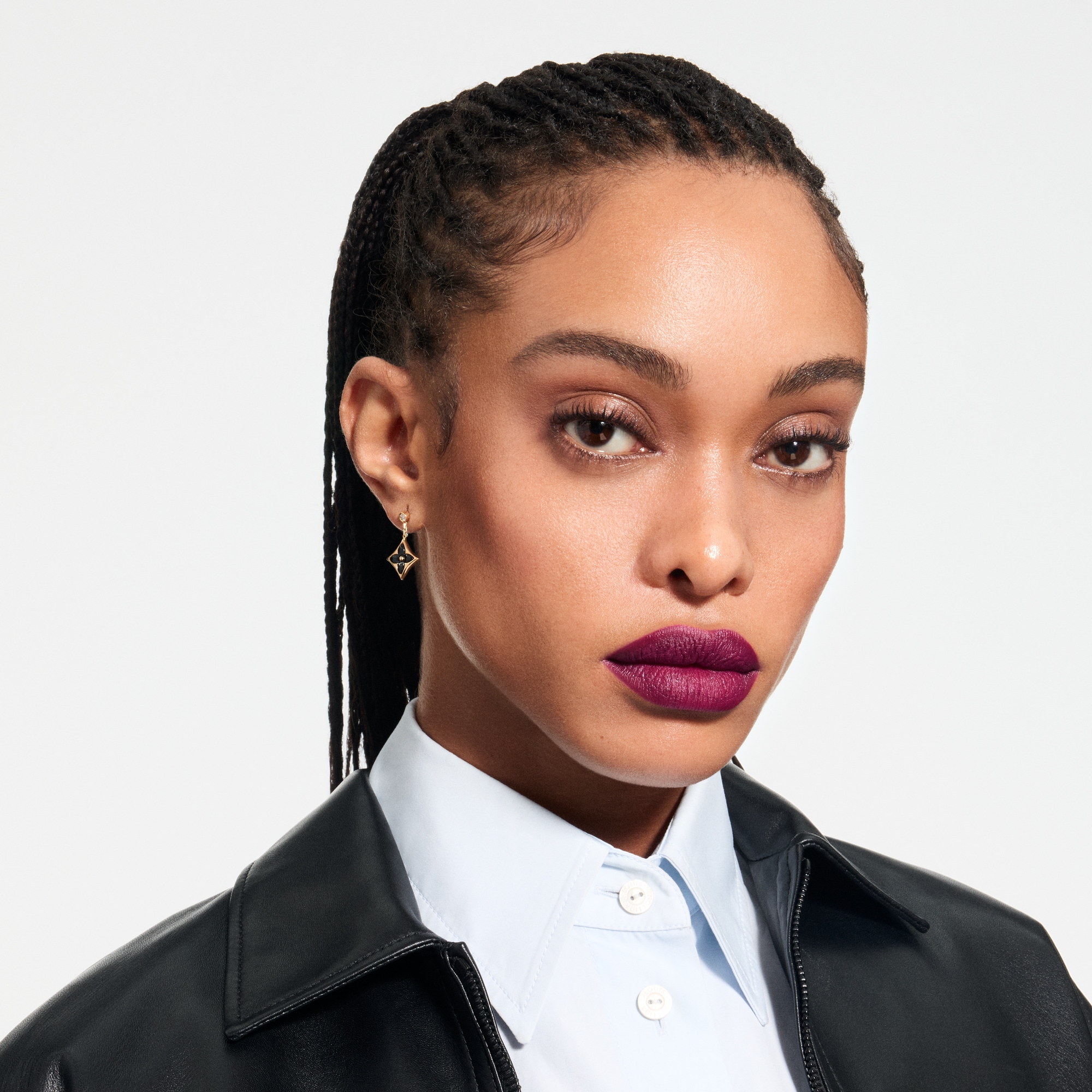  립 } LV 루즈 - 매트 립스틱 | 루이비통 공식 온라인 스토어® (크게 보기)