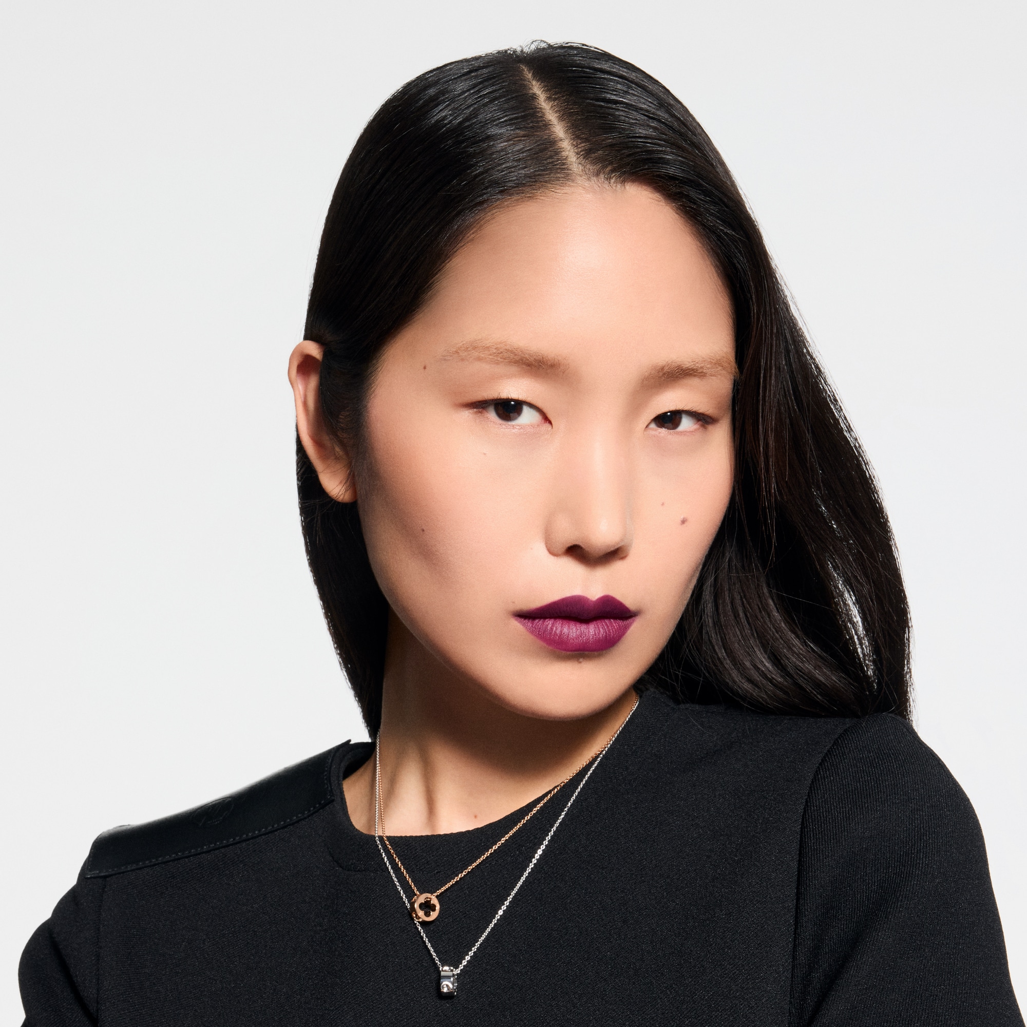  립 } LV 루즈 - 매트 립스틱 | 루이비통 공식 온라인 스토어® (크게 보기)