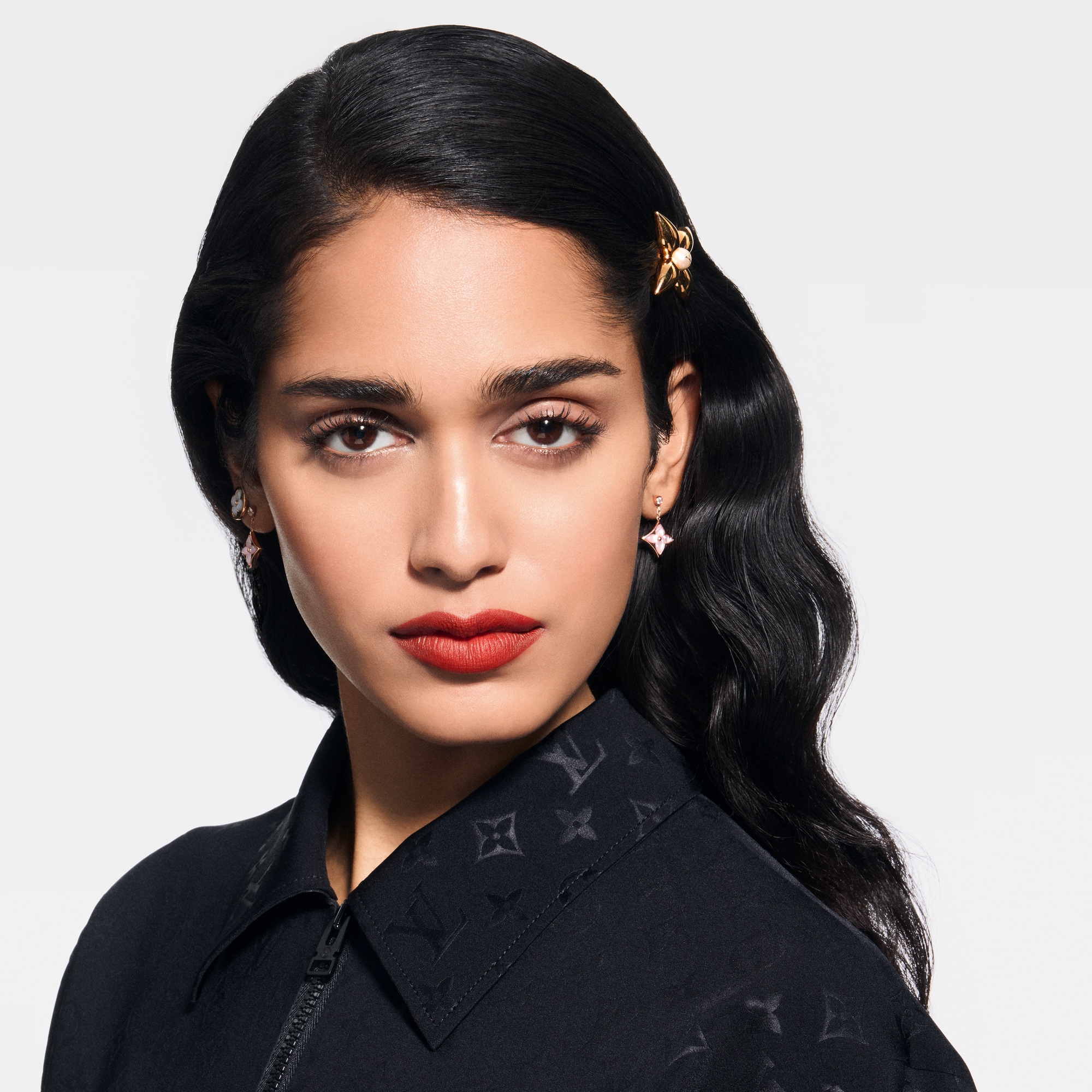  립 } LV 루즈 - 매트 립스틱 리필 | 루이비통 공식 온라인 스토어® (크게 보기)