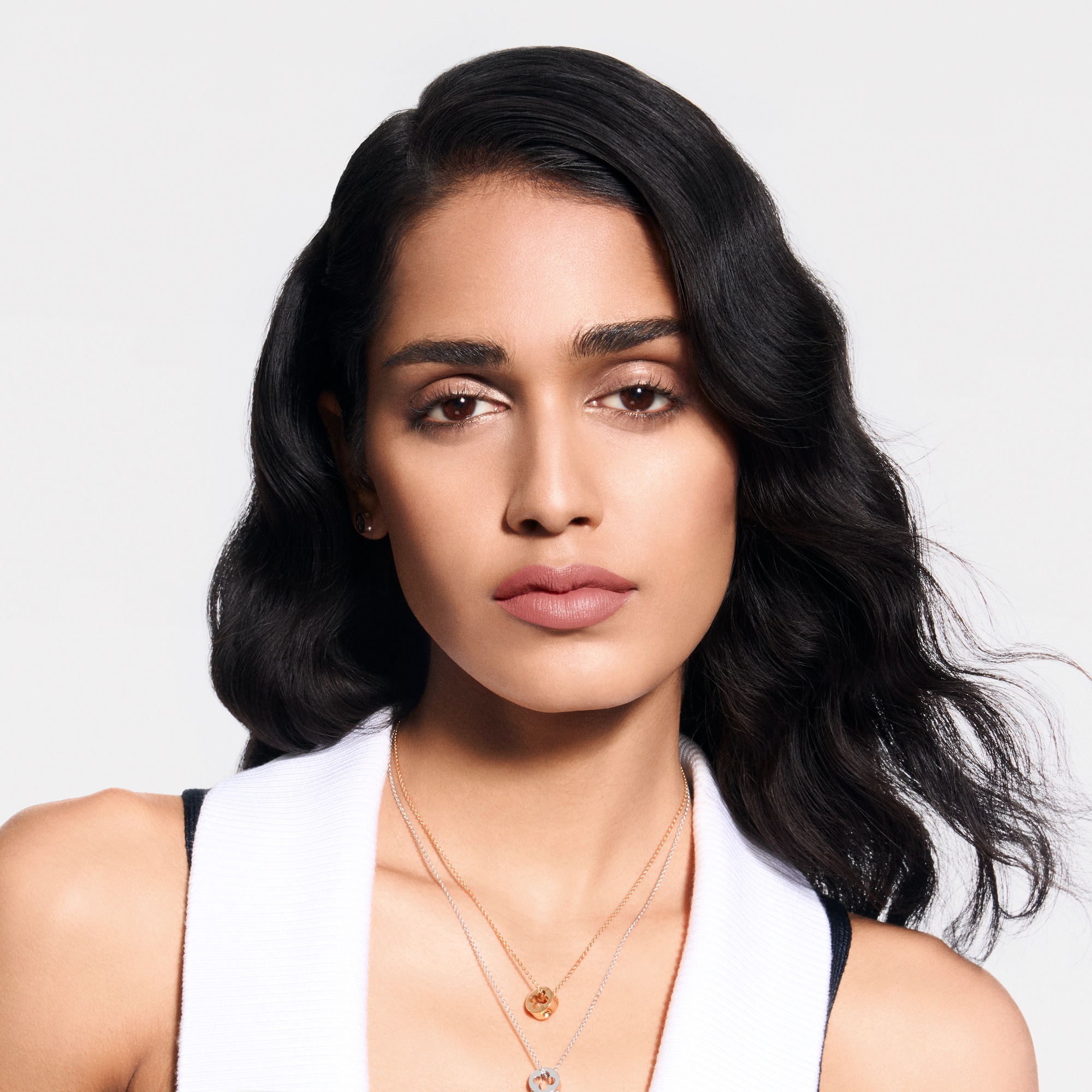  립 } LV 루즈 - 매트 립스틱 리필 | 루이비통 공식 온라인 스토어® (크게 보기)