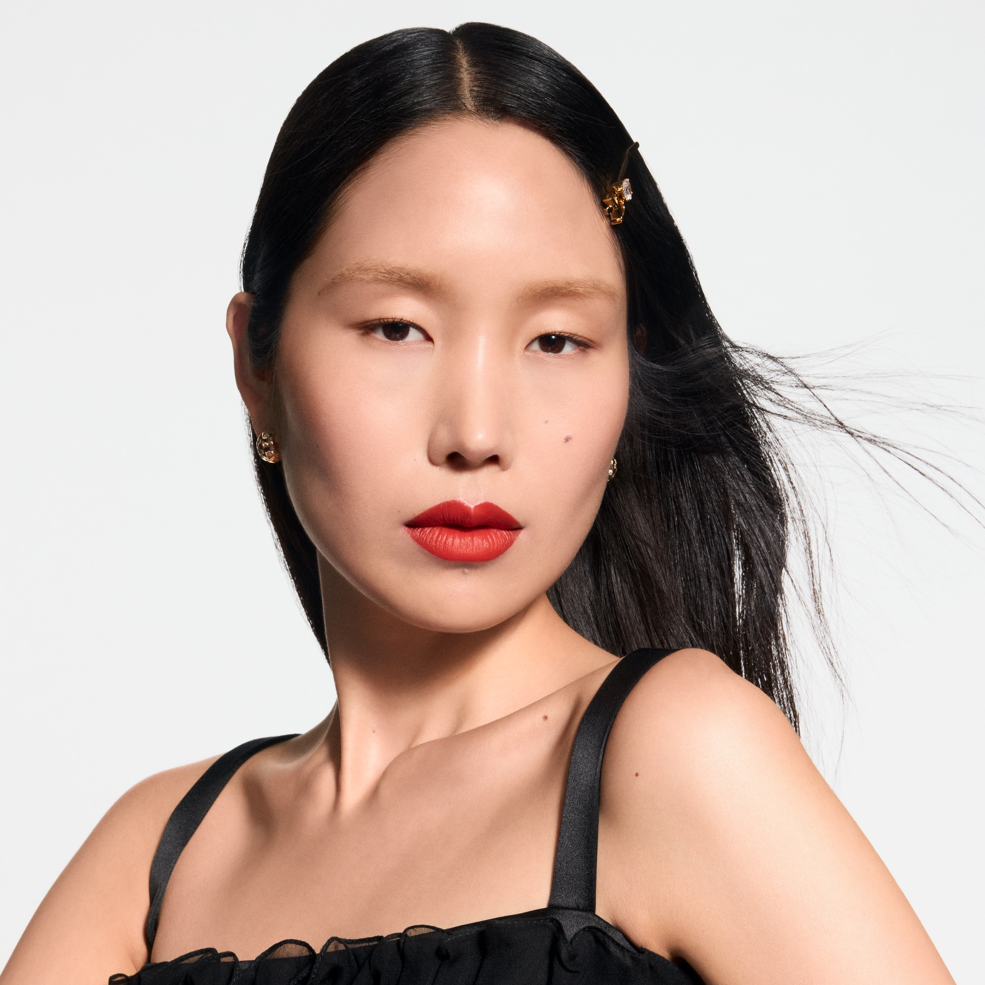  립 } LV 루즈 - 매트 립스틱 리필 | 루이비통 공식 온라인 스토어® (크게 보기)