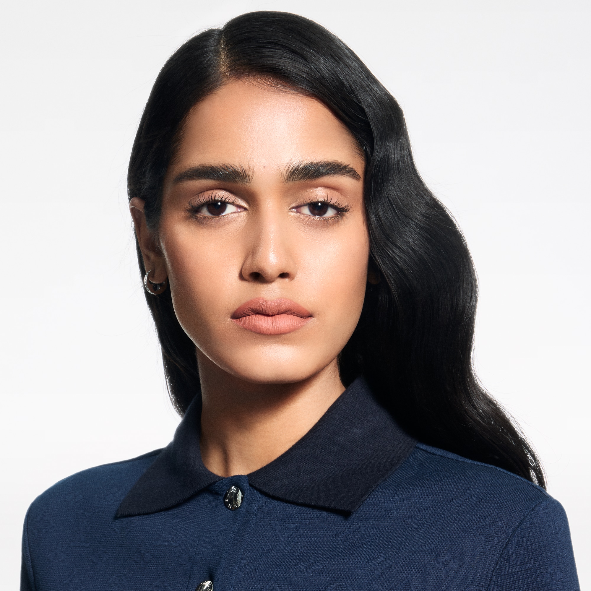  립 } LV 루즈 - 매트 립스틱 리필 | 루이비통 공식 온라인 스토어® (크게 보기)