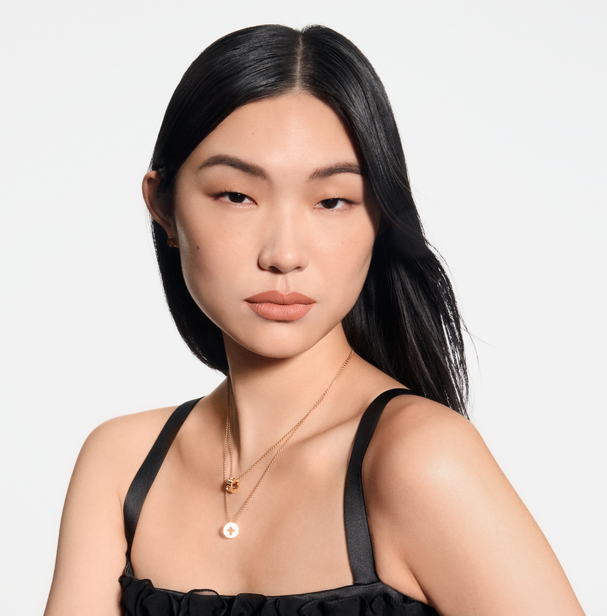  립 } LV 루즈 - 매트 립스틱 리필 | 루이비통 공식 온라인 스토어® (크게 보기)