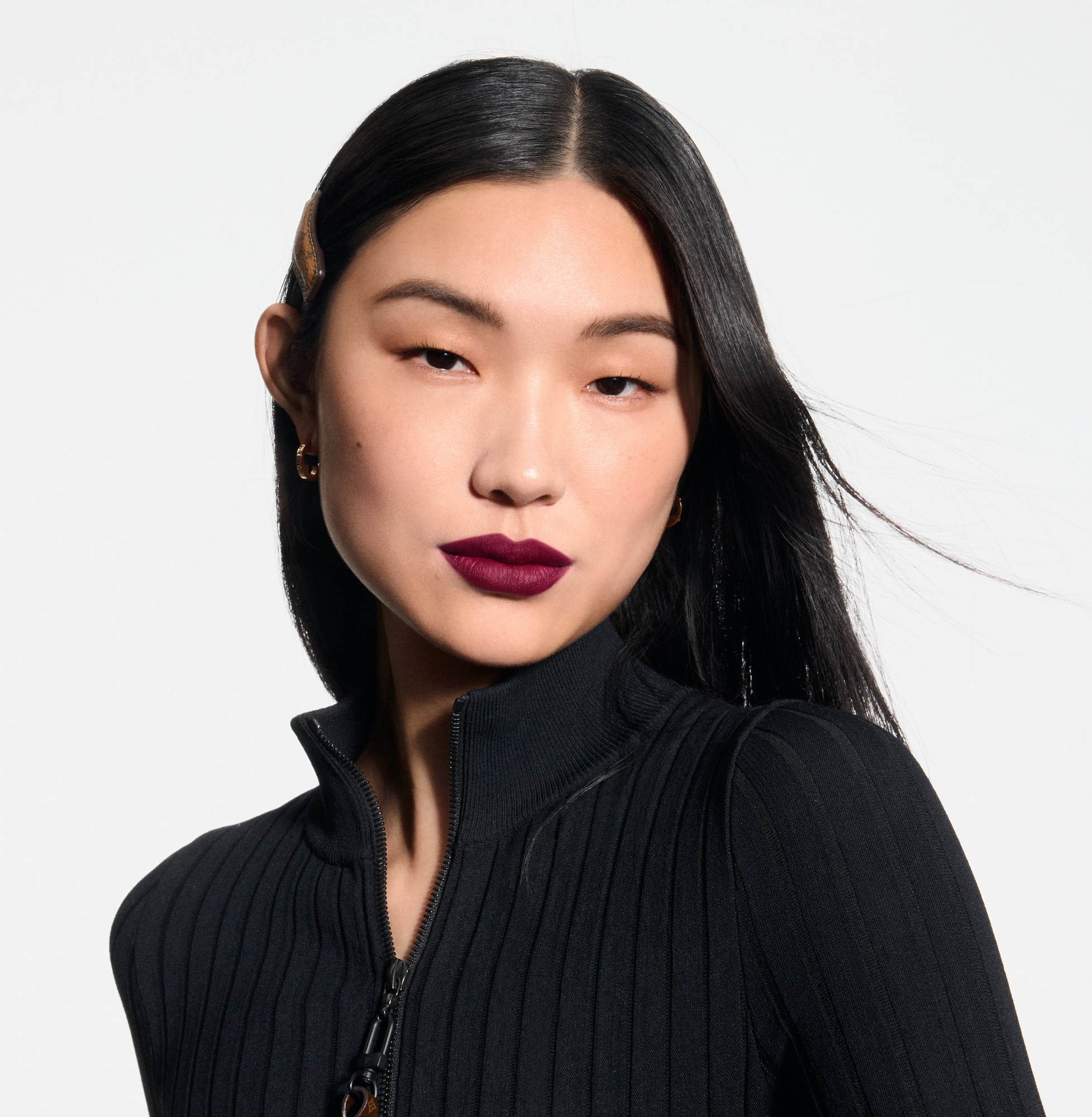  립 } LV 루즈 - 매트 립스틱 리필 | 루이비통 공식 온라인 스토어® (크게 보기)