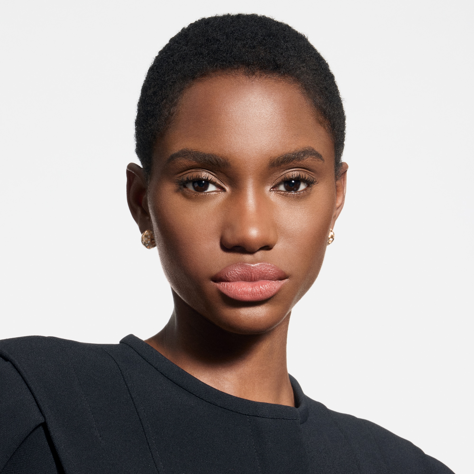  립 } LV 루즈 - 새틴 립스틱 리필 | 루이비통 공식 온라인 스토어® (크게 보기)