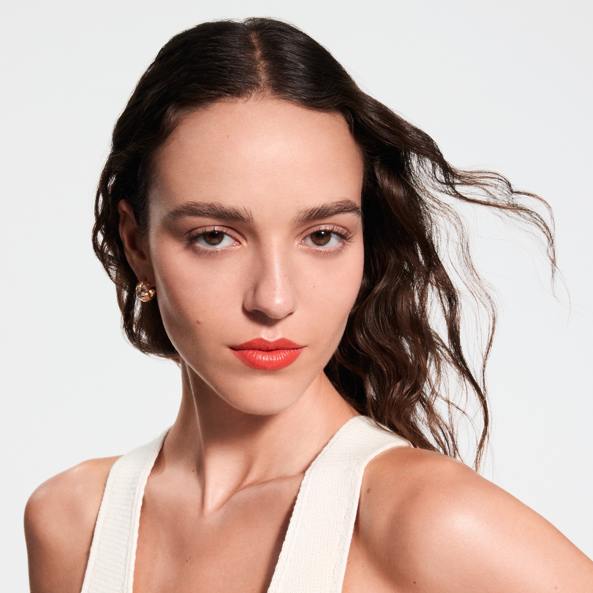  립 } LV 루즈 - 새틴 립스틱 리필 | 루이비통 공식 온라인 스토어® (크게 보기)