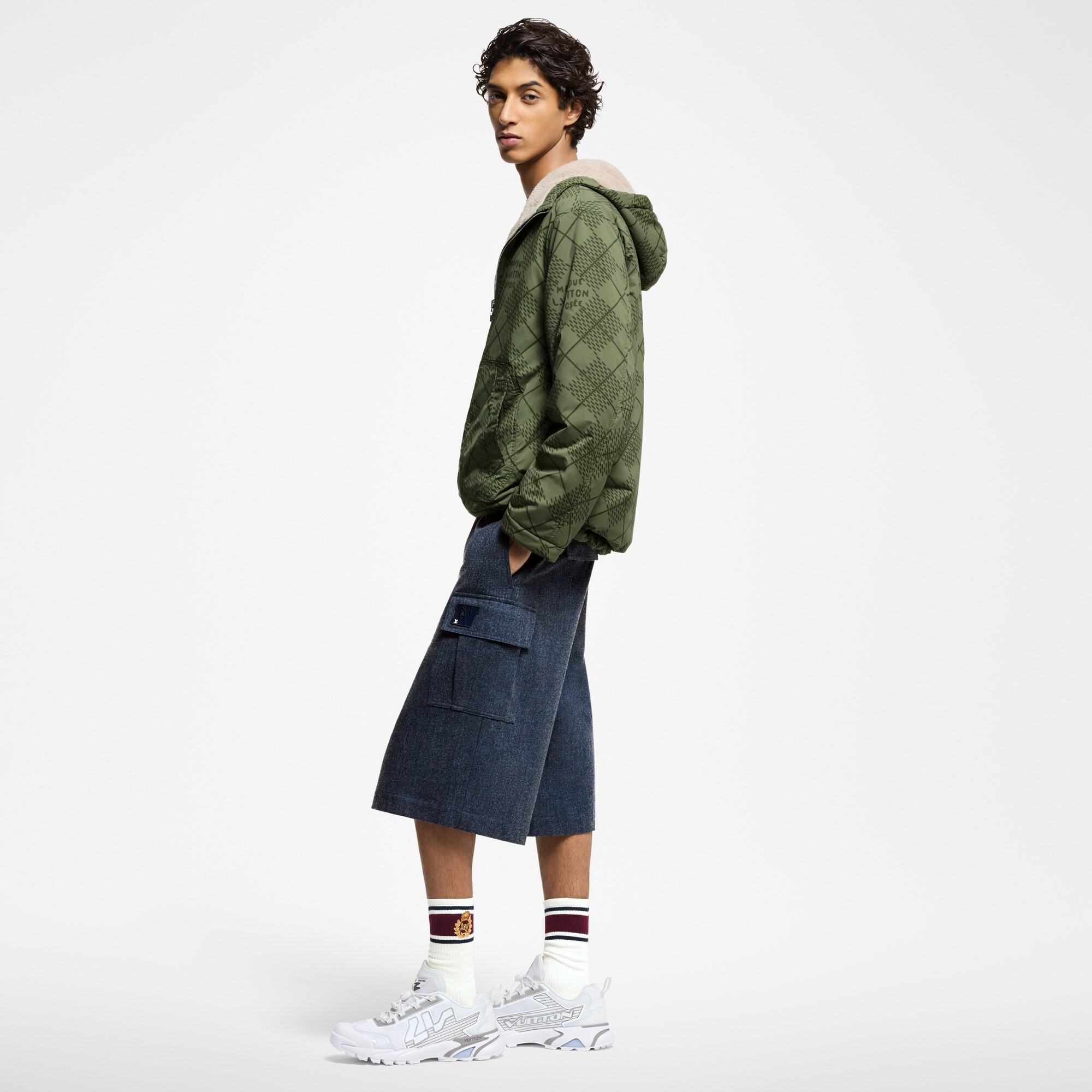  슈즈 스니커즈 LV 러너 태틱 스니커즈 | 루이비통 공식 온라인 스토어® (크게 보기)