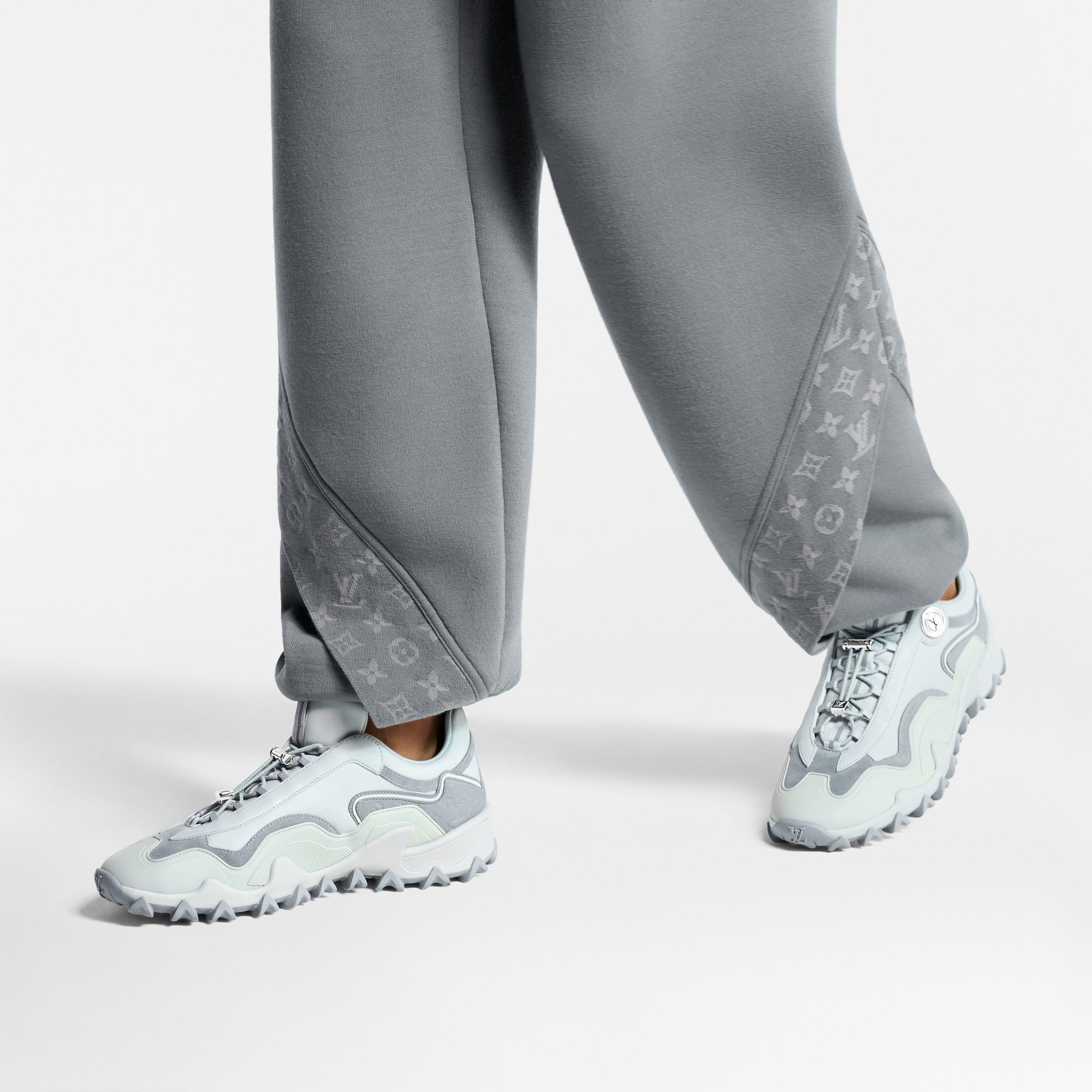  슈즈 스니커즈 LV 러시 스니커즈 | 루이비통 공식 온라인 스토어® (크게 보기)