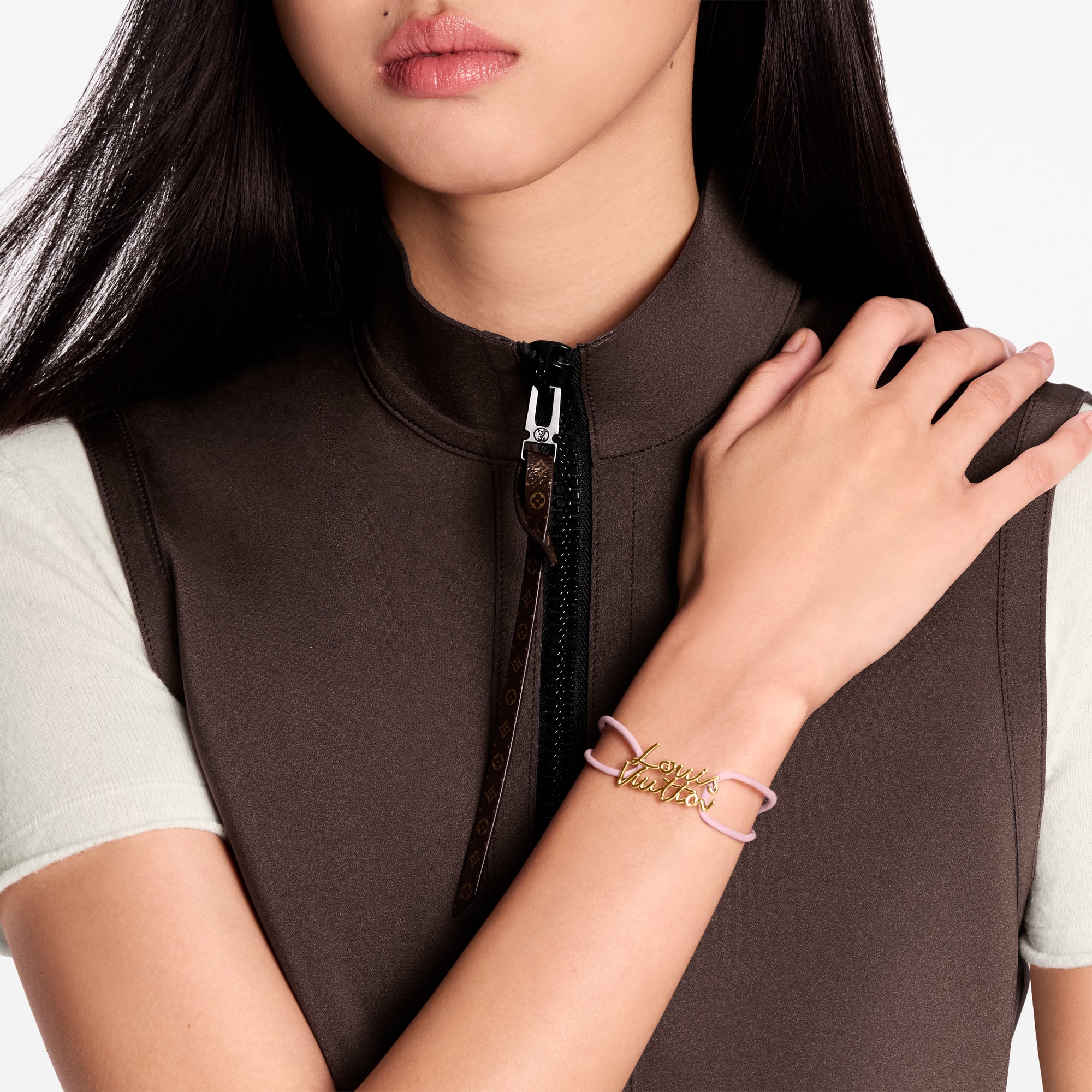  패션 주얼리 팔찌 LV 스크립트 팔찌 | 루이비통 공식 온라인 스토어® (크게 보기)
