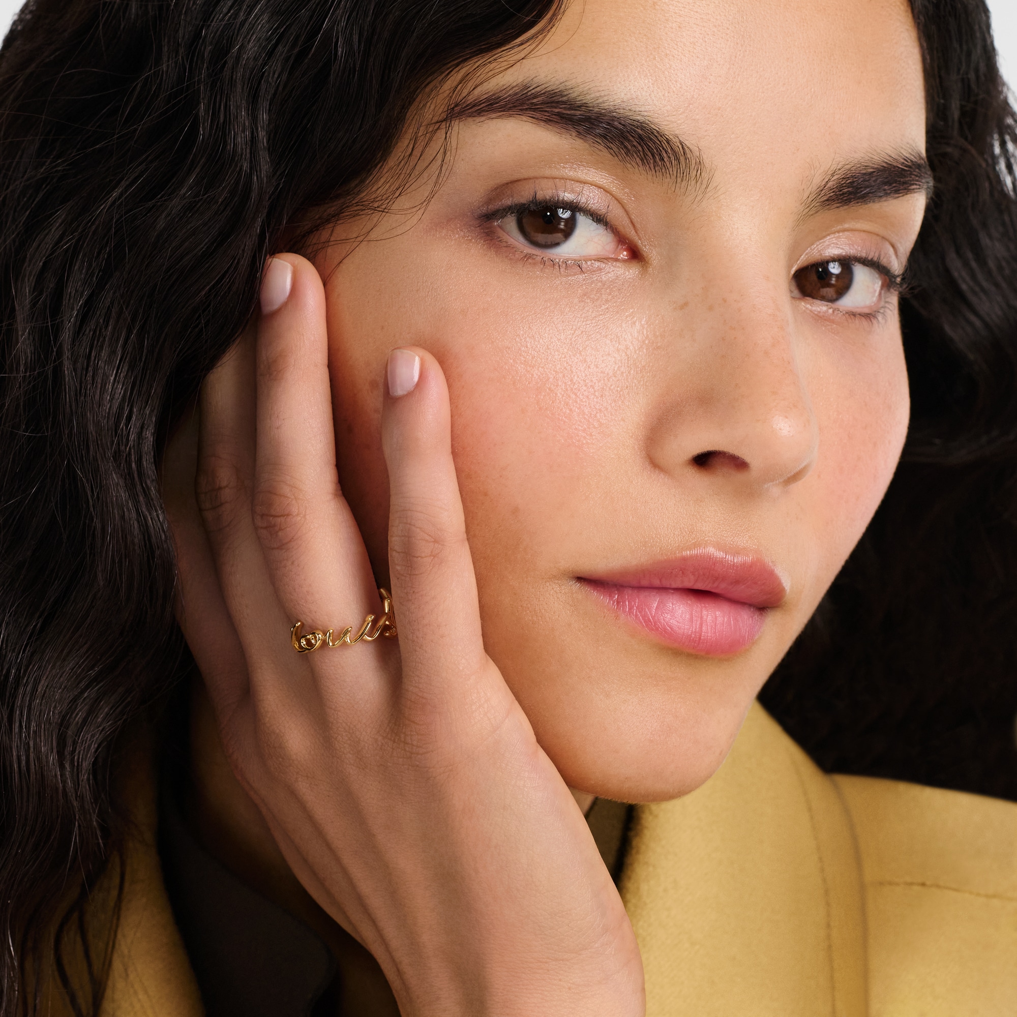 S00 패션 주얼리 반지 LV 스크립트 반지 | 루이비통 공식 온라인 스토어® (크게 보기)