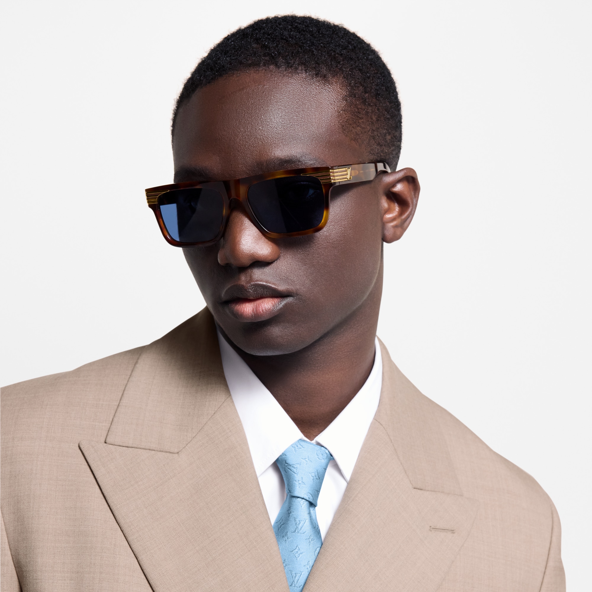 S00 액세서리 선글라스 LV 슬라이드 (LV Slide) 스퀘어 선글라스 | 루이비통 공식 온라인 스토어® (크게 보기)