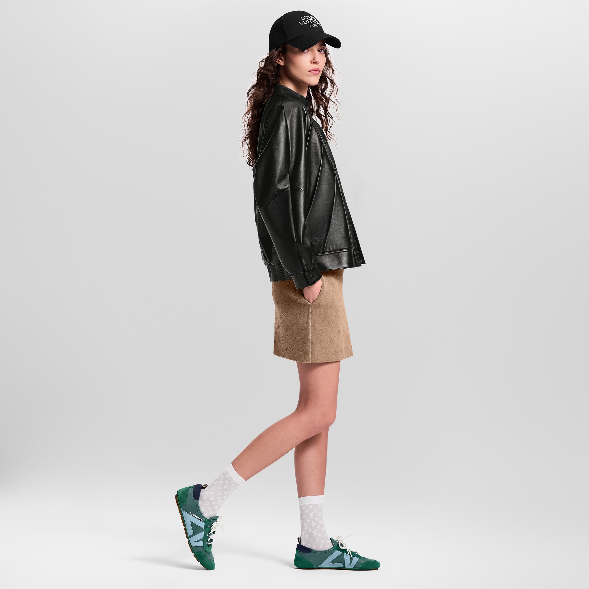  슈즈 스니커즈 LV 스니커리나 | 루이비통 공식 온라인 스토어® (크게 보기)