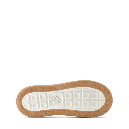 슈즈 스니커즈 LV 틸티드 스니커즈 | 루이비통 공식 온라인 스토어® (크게 보기)