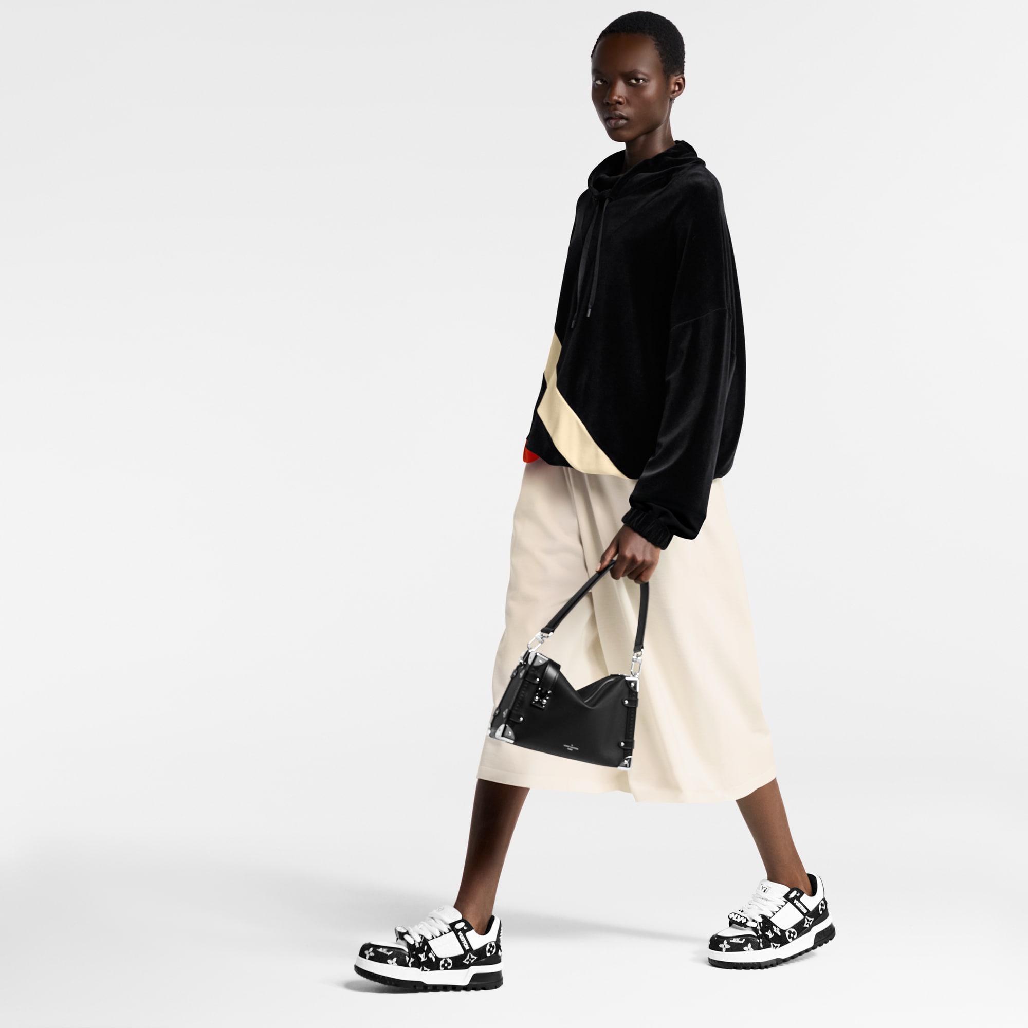  슈즈 스니커즈 LV 트레이너 맥시 스니커즈 | 루이비통 공식 온라인 스토어® (크게 보기)