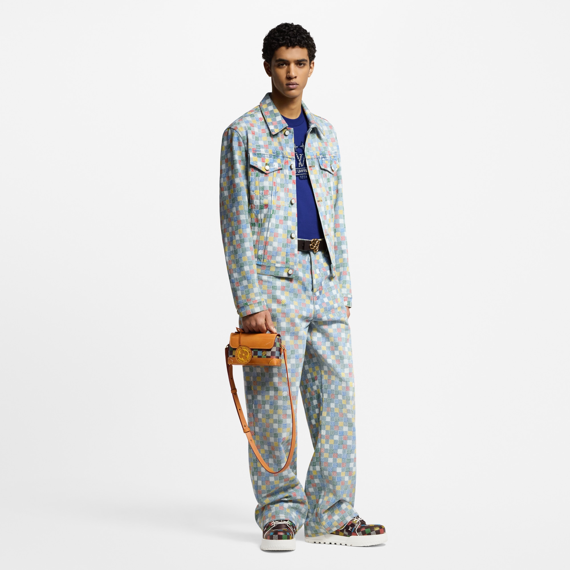  슈즈 스니커즈 LV 트레이너 맥시 스니커즈 | 루이비통 공식 온라인 스토어® (크게 보기)