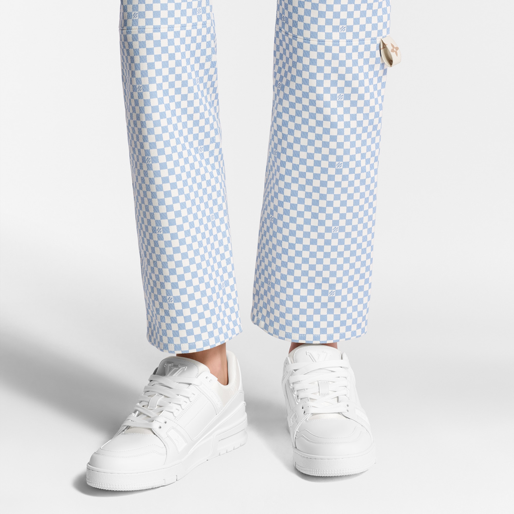  슈즈 스니커즈 LV 트레이너 스니커즈 | 루이비통 공식 온라인 스토어® (크게 보기)