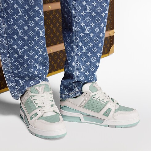 슈즈 스니커즈 LV 트레이너 스니커즈 | 루이비통 공식 온라인 스토어® (크게 보기)