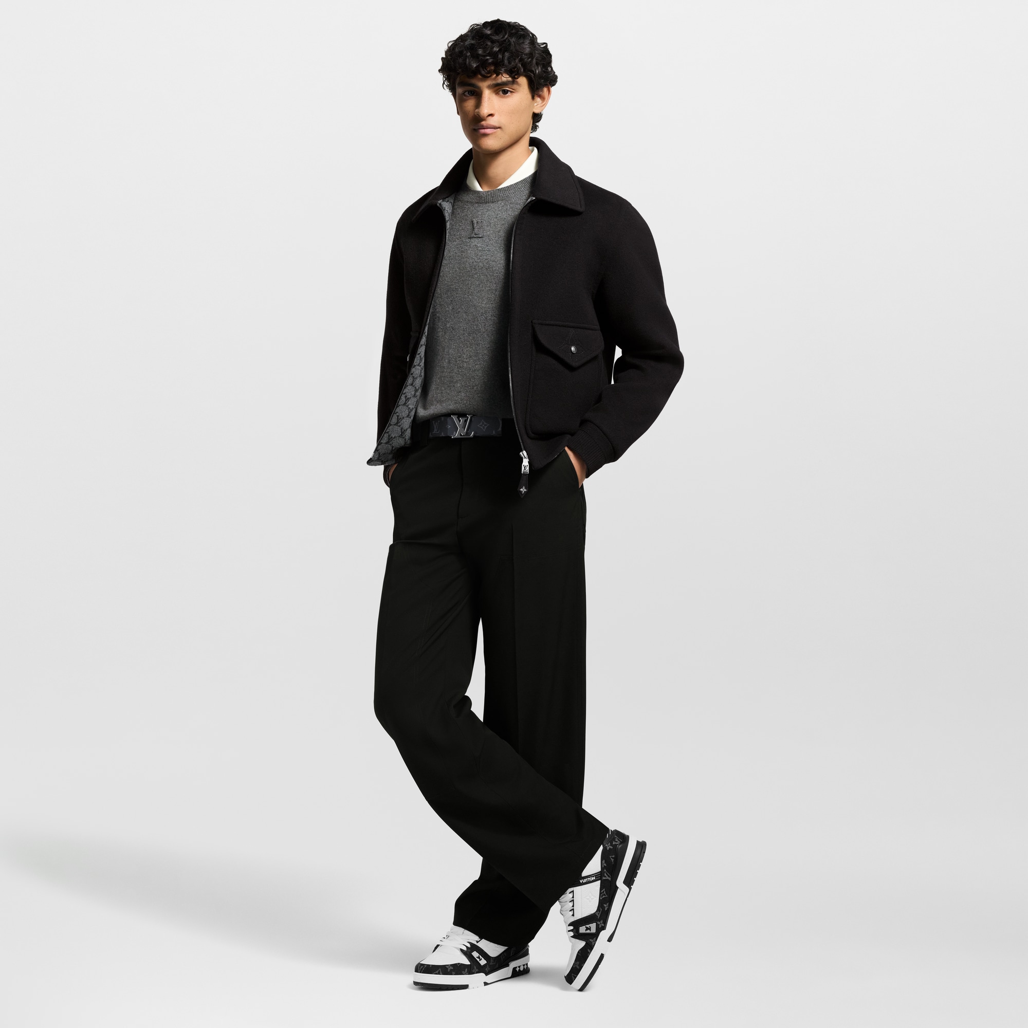  슈즈 스니커즈 LV 트레이너 스니커즈 | 루이비통 공식 온라인 스토어® (크게 보기)