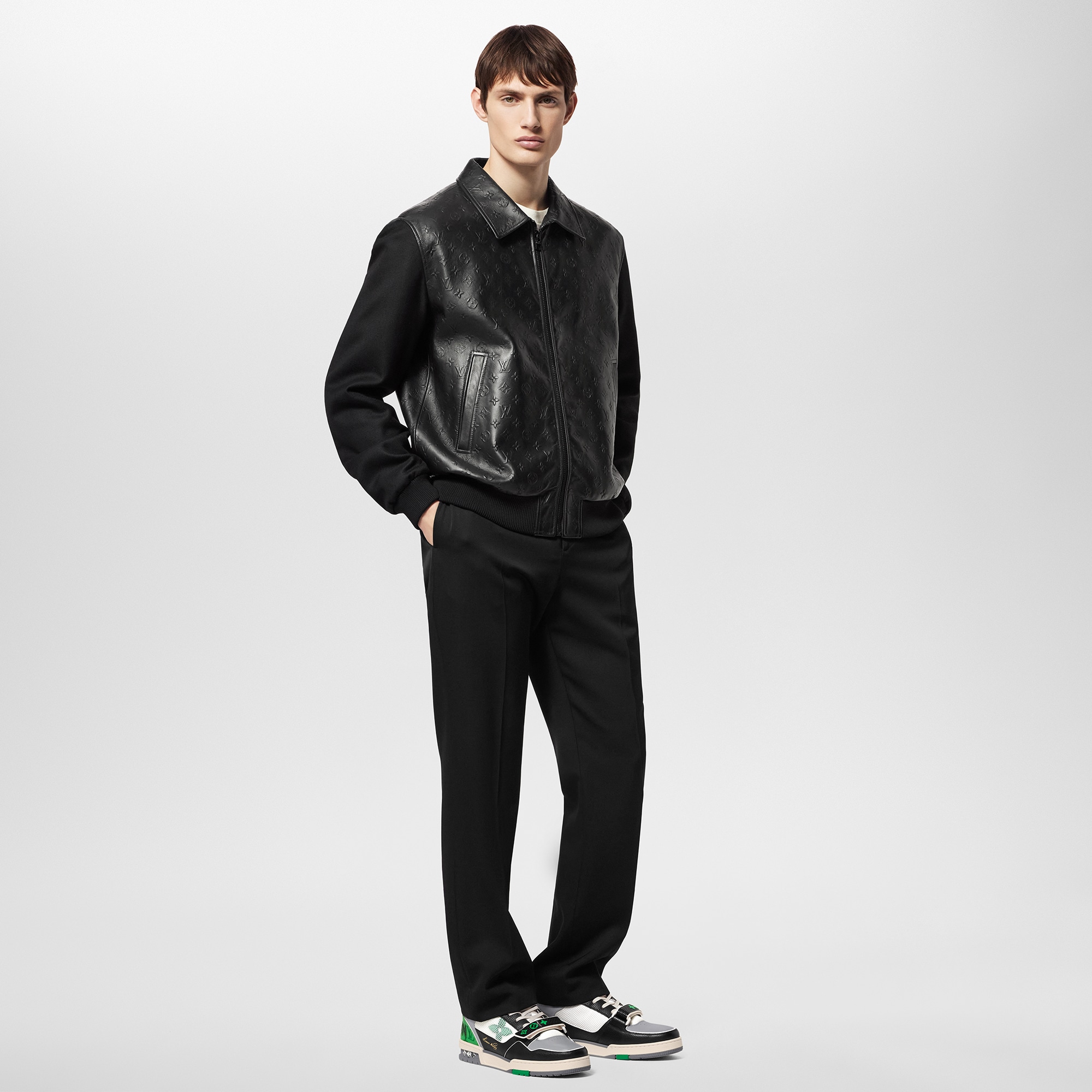  슈즈 스니커즈 LV 트레이너 스니커즈 (그린 - 온라인 한정 판매) | 루이비통 공식 온라인 스토어® (크게 보기)