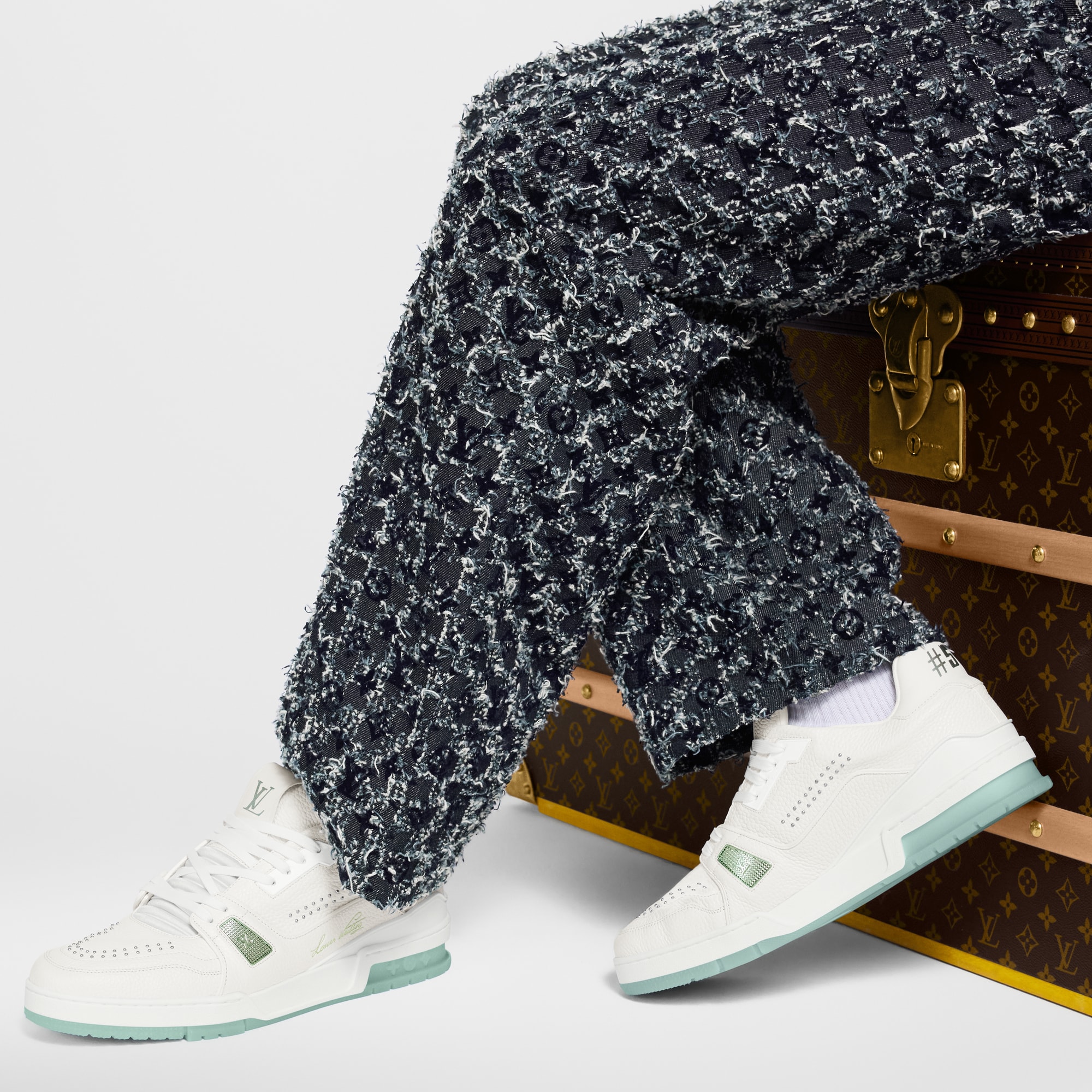  슈즈 스니커즈 LV 트레이너 스니커즈 | 루이비통 공식 온라인 스토어® (크게 보기)