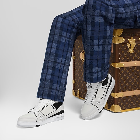 슈즈 스니커즈 LV 트레이너 스니커즈 | 루이비통 공식 온라인 스토어® (크게 보기)
