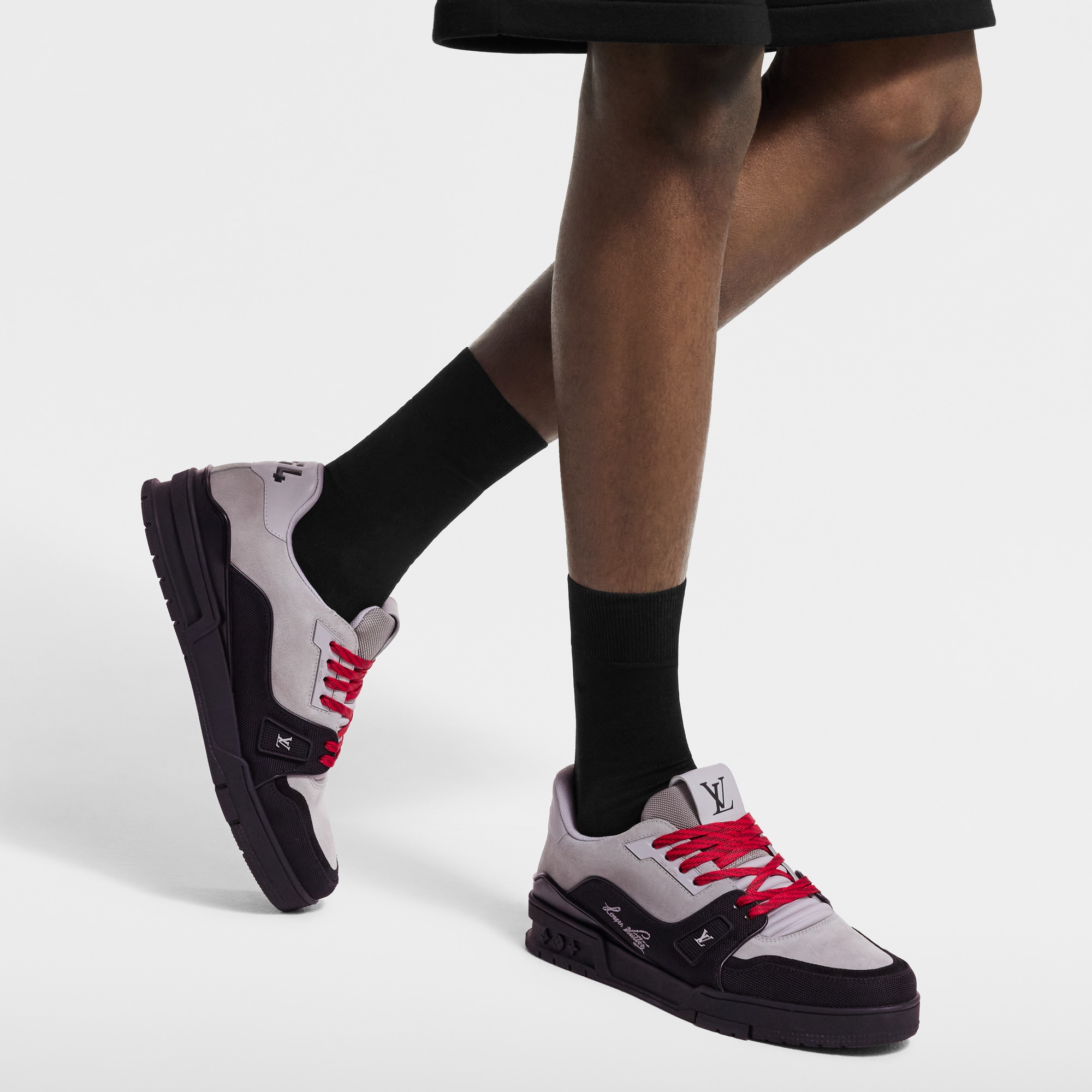  슈즈 스니커즈 LV 트레이너 스니커즈 | 루이비통 공식 온라인 스토어® (크게 보기)