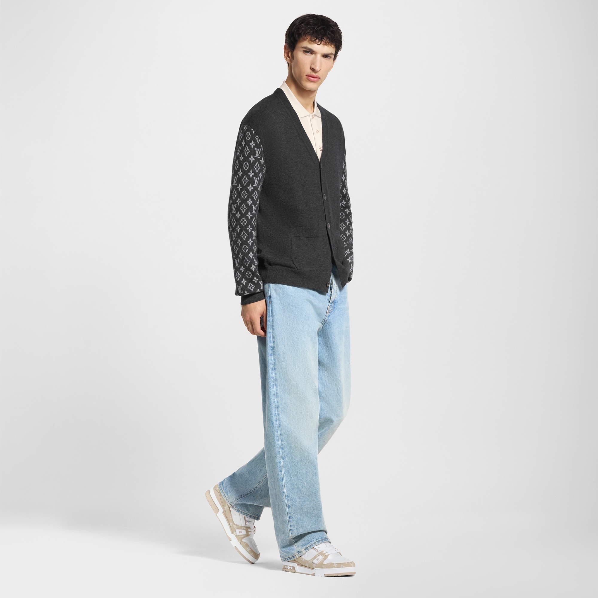  슈즈 스니커즈 LV 트레이너 스니커즈 | 루이비통 공식 온라인 스토어® (크게 보기)