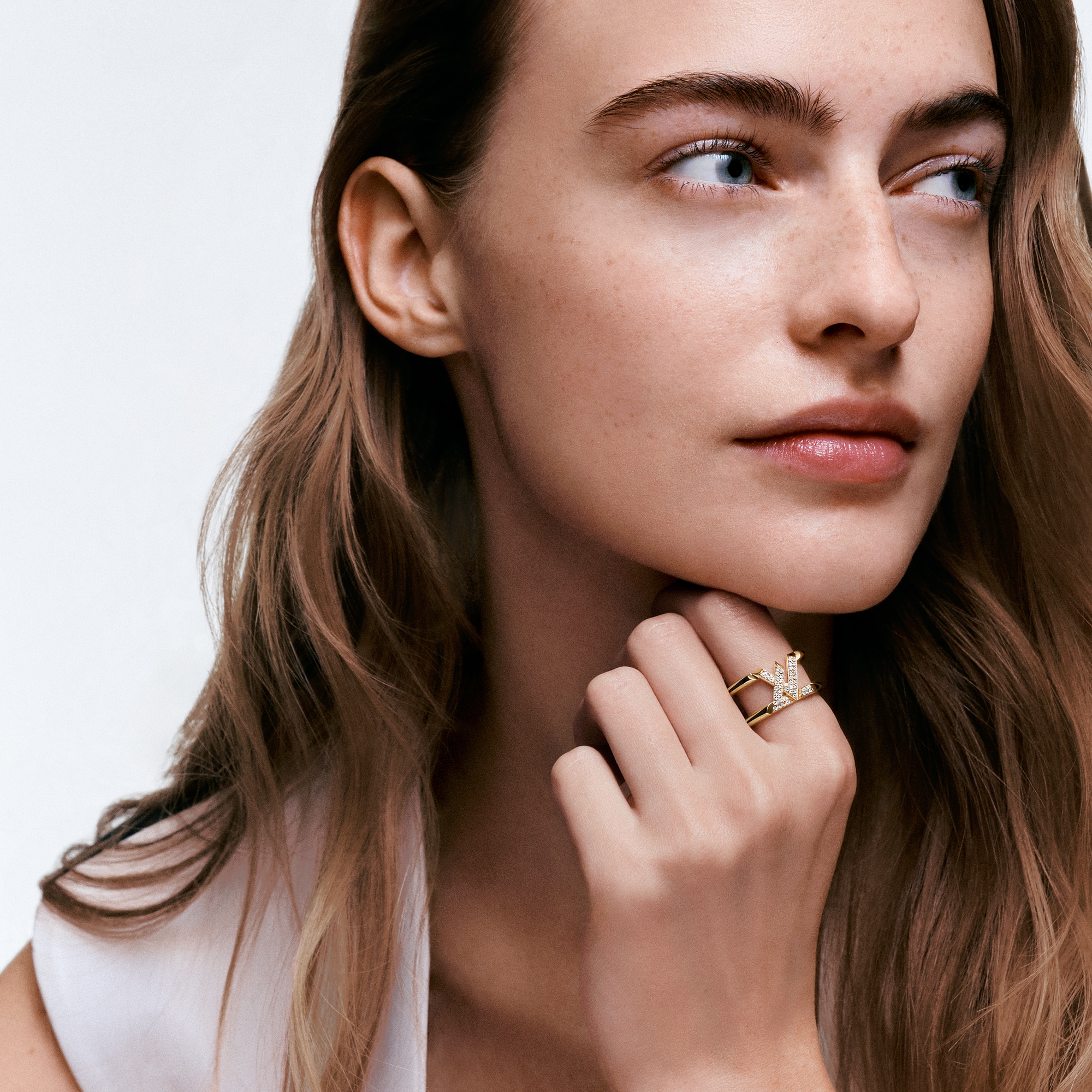  카테고리 반지 LV 볼트 원 반지 | 루이비통 공식 온라인 스토어® (크게 보기)