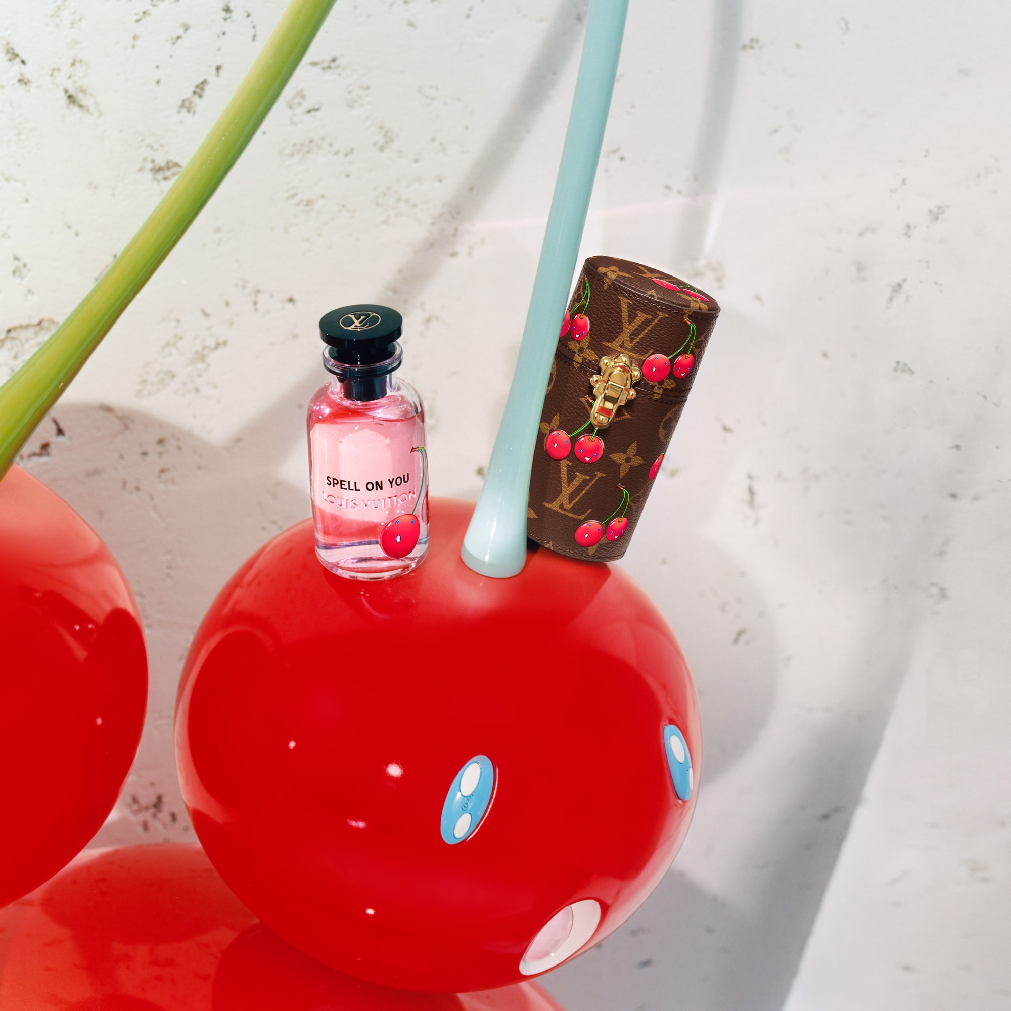 모노그램 컬렉션 트래블 LV x TM 프래그런스 트래블 케이스 | 루이비통 공식 온라인 스토어® (크게 보기)