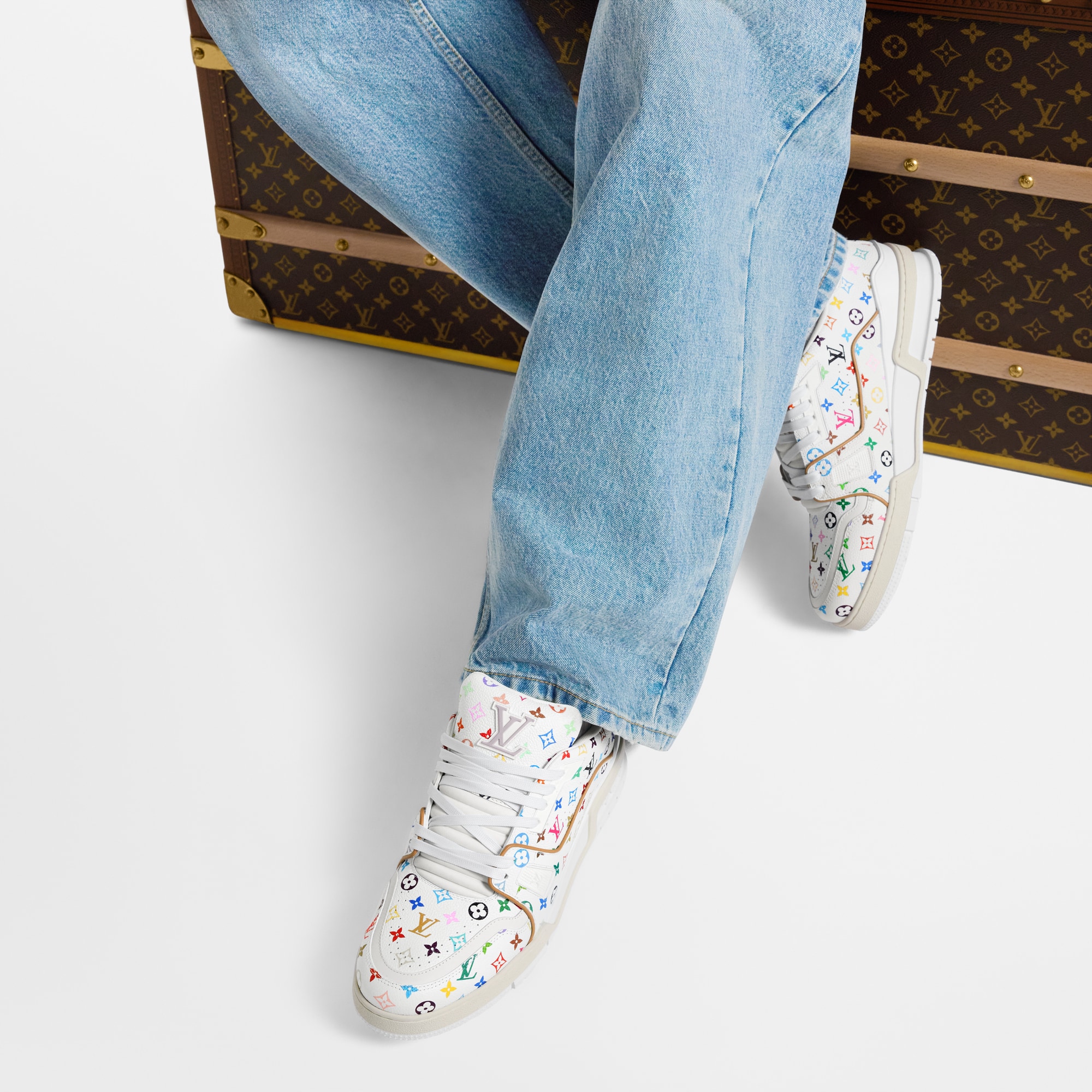  슈즈 스니커즈 LV x TM LV 트레이너 스니커즈 | 루이비통 공식 온라인 스토어® (크게 보기)