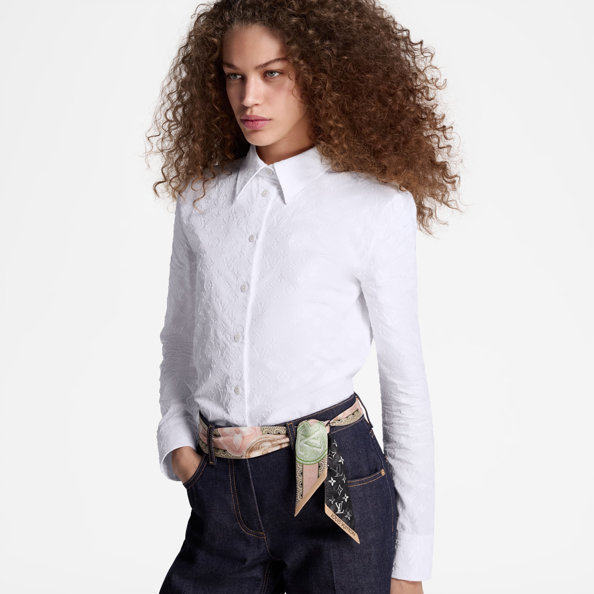 S00 액세서리 실크 스퀘어 & 방도 말 메르뵈이외즈 BB 방도 | 루이비통 공식 온라인 스토어® (크게 보기)