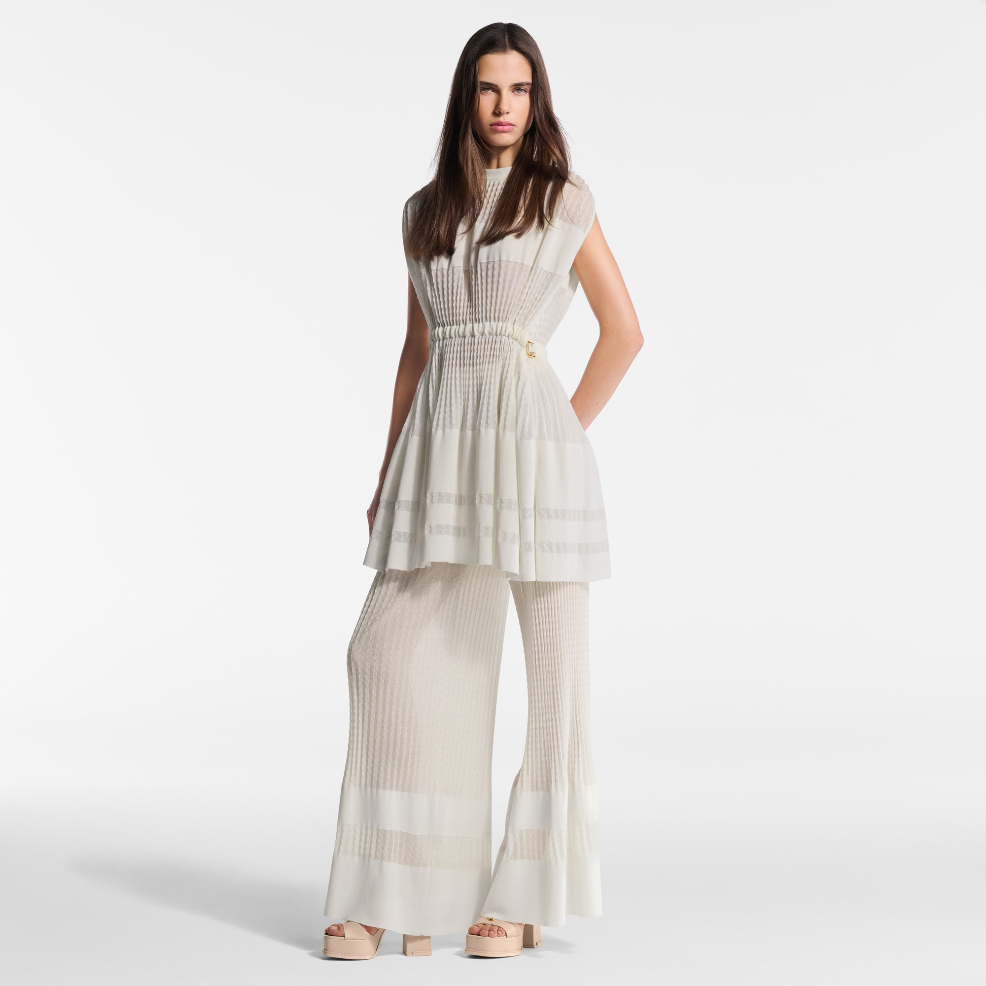  슈즈 샌들 마야 힐드 플랫폼 샌들 | 루이비통 공식 온라인 스토어® (크게 보기)