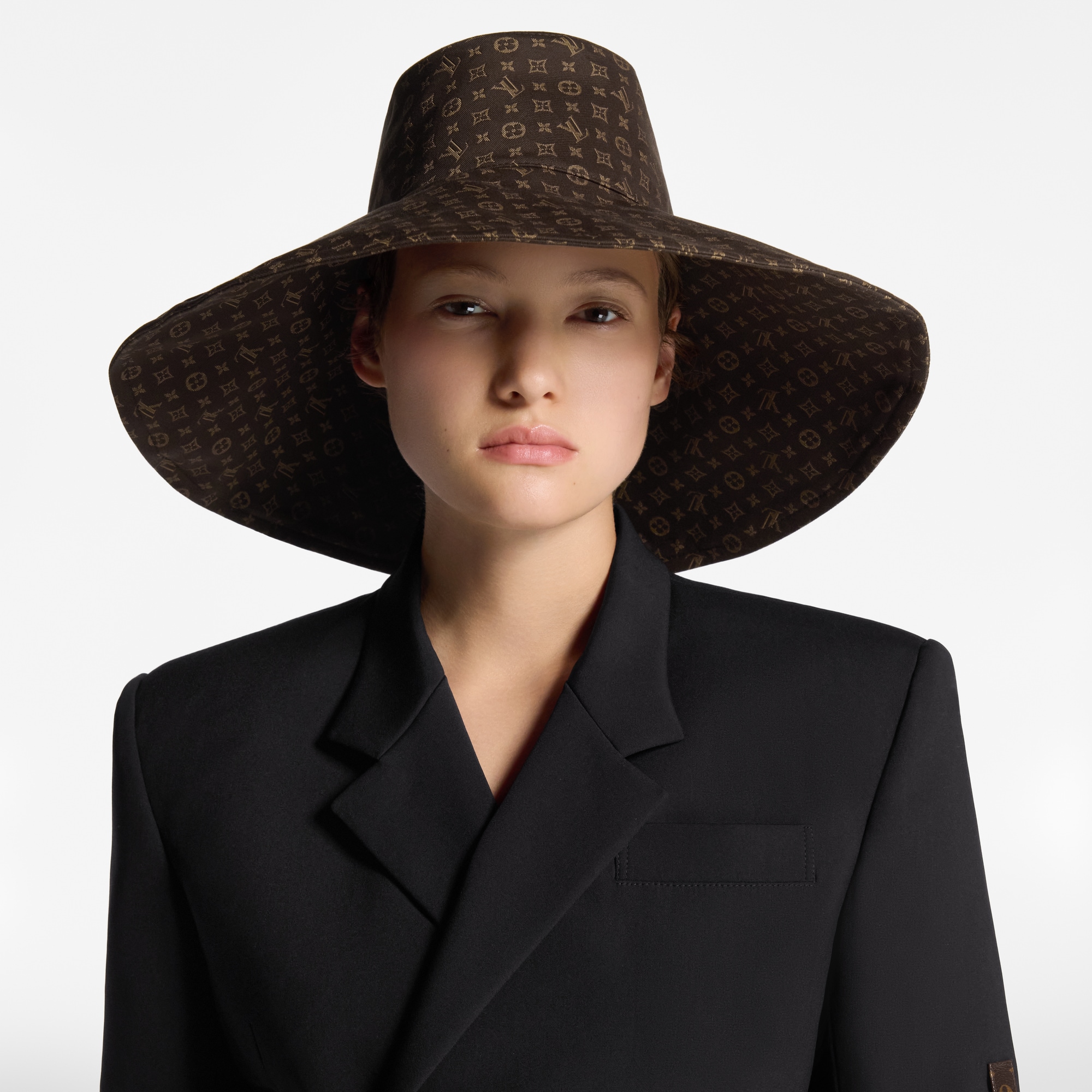 S00 액세서리 모자, 장갑 & 양말 모노그램 마이 하트 햇 | 루이비통 공식 온라인 스토어® (크게 보기)