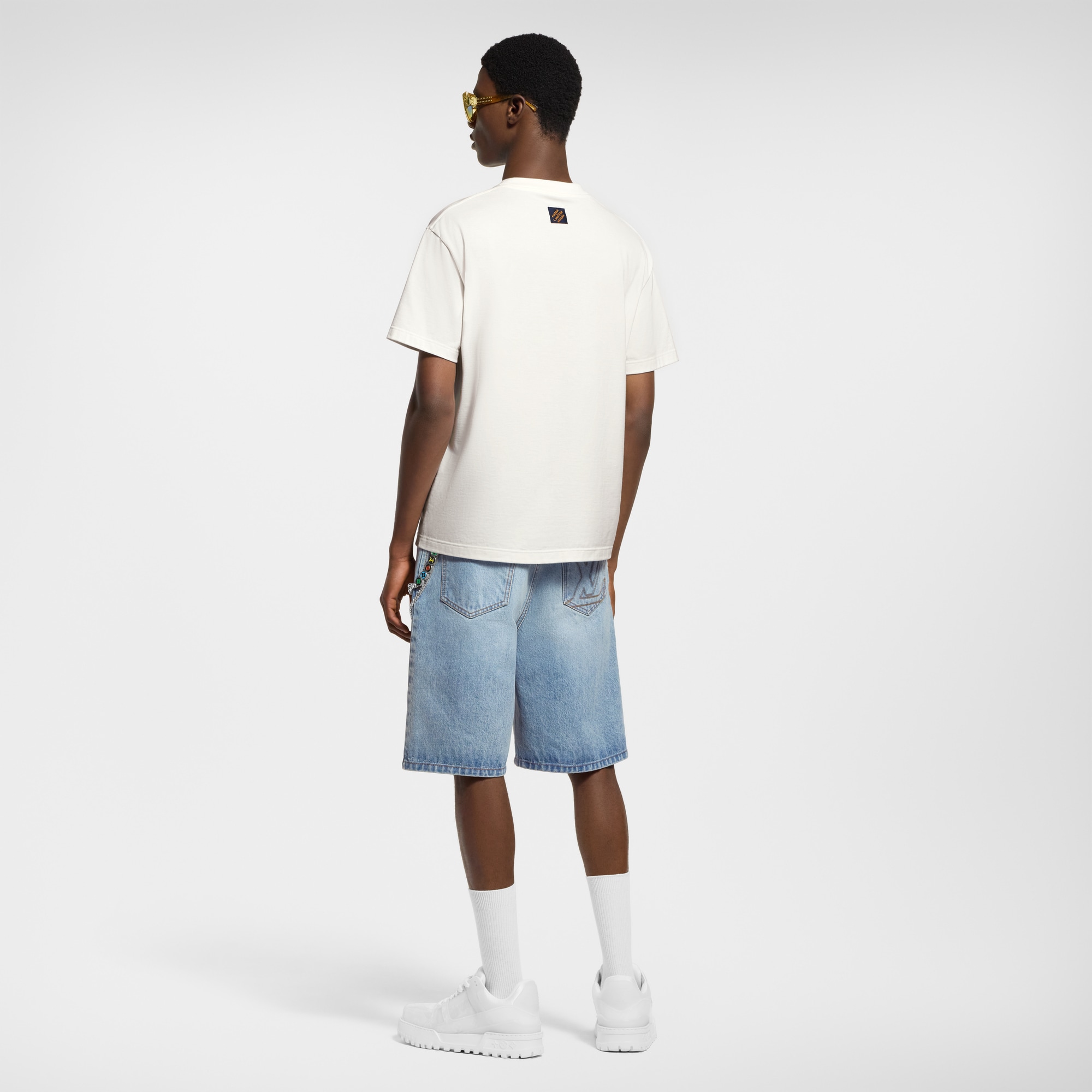  의류 티셔츠 & 폴로 모노그램 플라워 3D 그라디언트 프린트 티셔츠 | 루이비통 공식 온라인 스토어® (크게 보기)