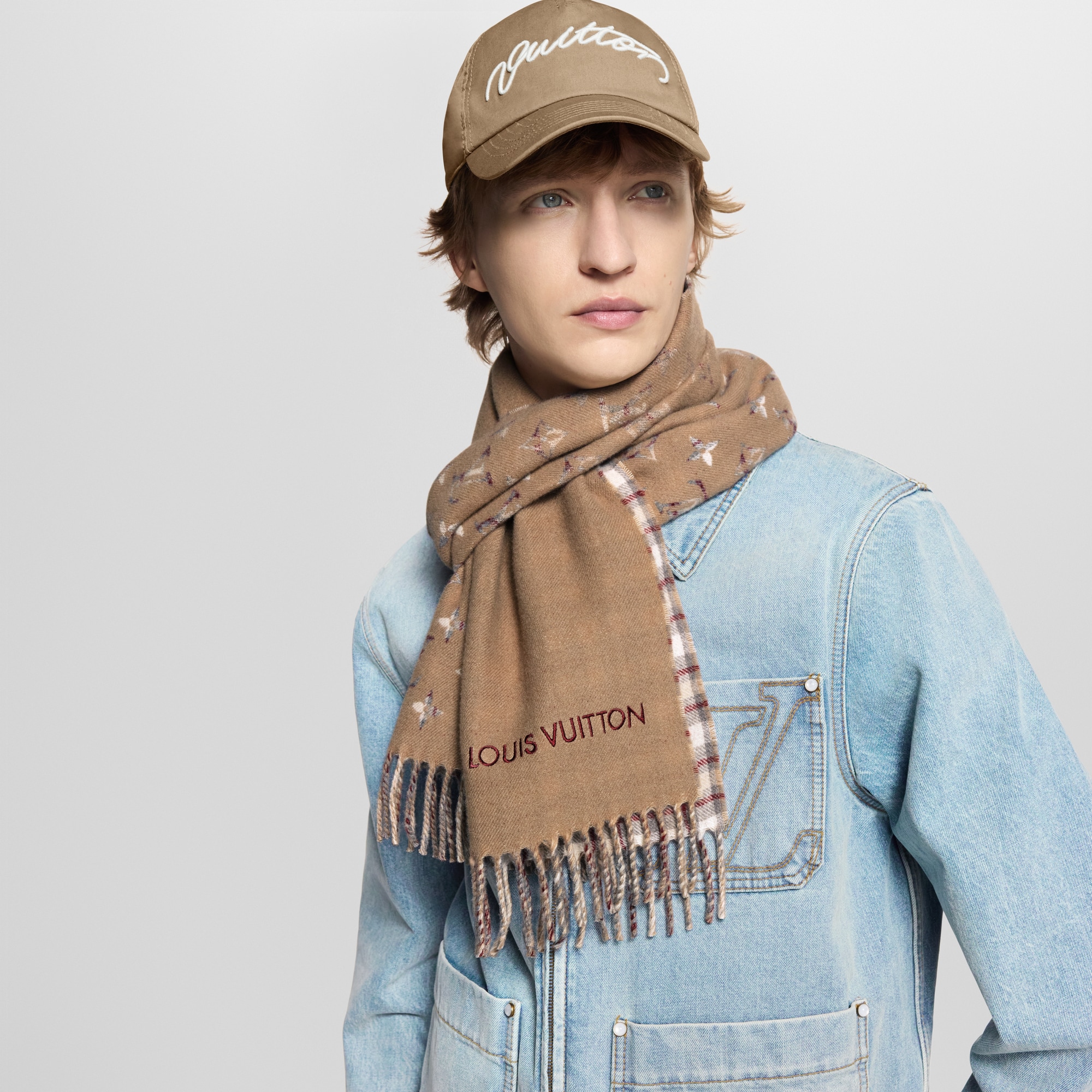 S00 액세서리 스카프 모노그램 그라디언트 (Monogram Gradient) 타탄 스카프 | 루이비통 공식 온라인 스토어® (크게 보기)