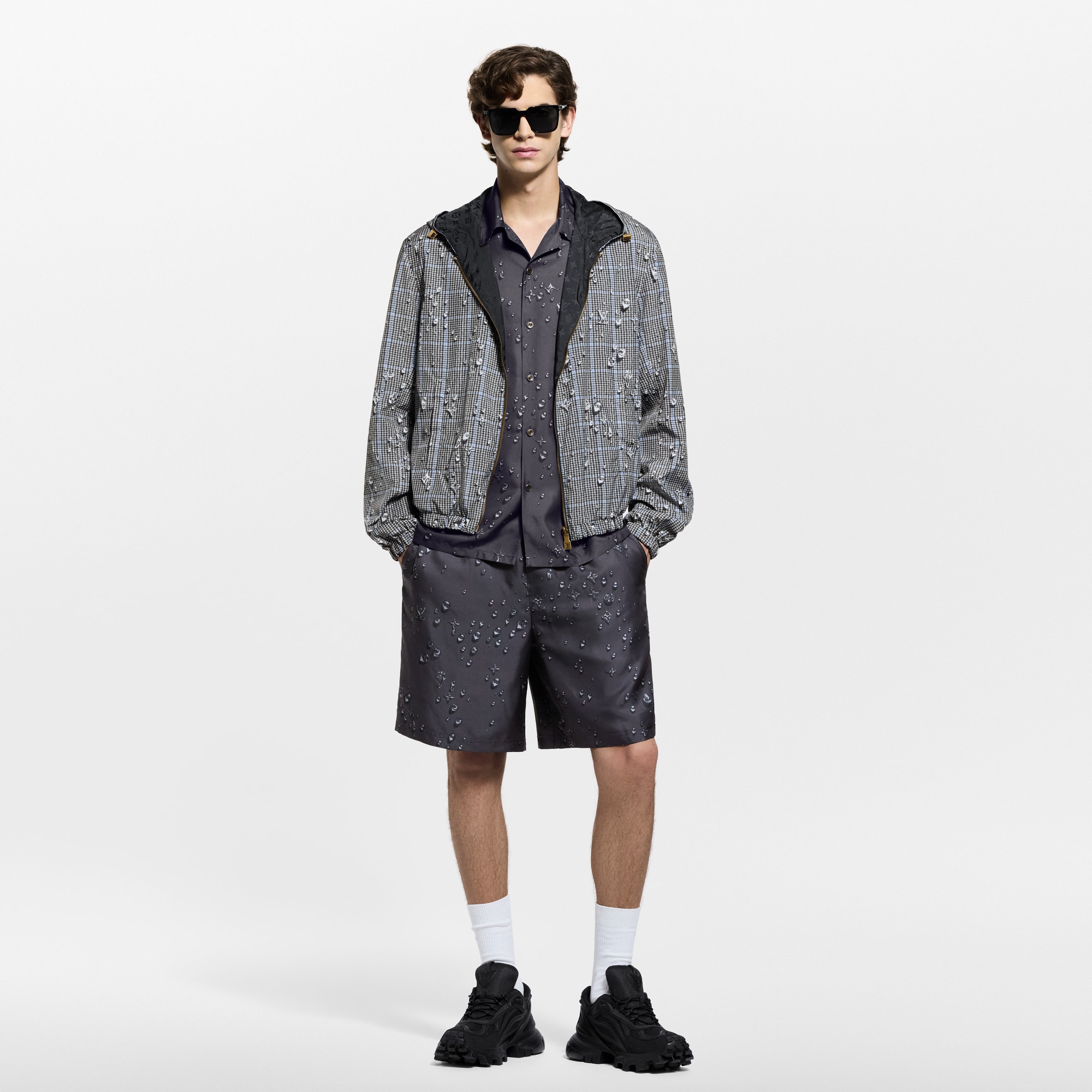  의류 아우터 & 코트 모노그램 리버서블 윈드브레이커 | 루이비통 공식 온라인 스토어® (크게 보기)