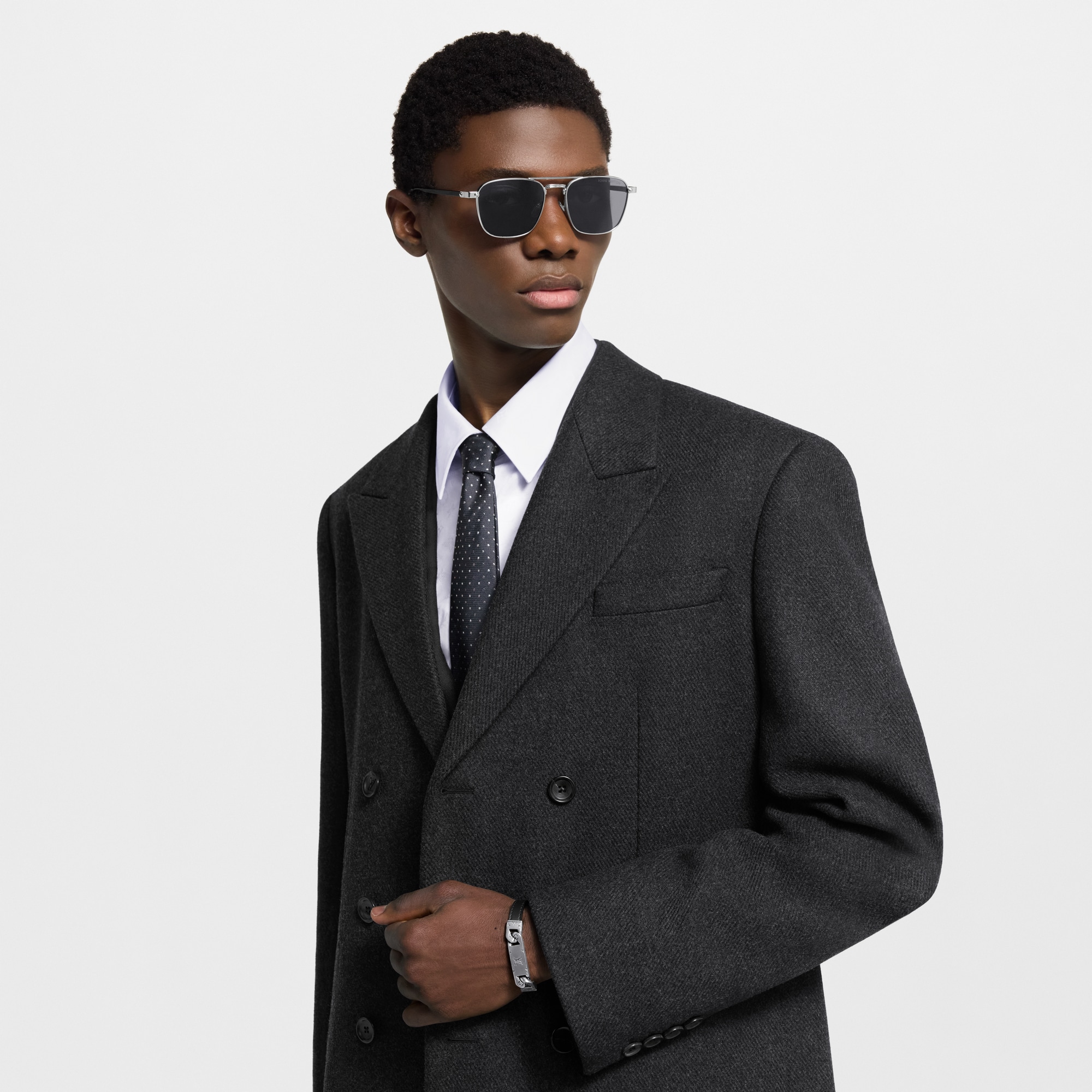  패션 주얼리 팔찌 모노그램 타이드 업 (Monogram Tied Up) 팔찌 | 루이비통 공식 온라인 스토어® (크게 보기)