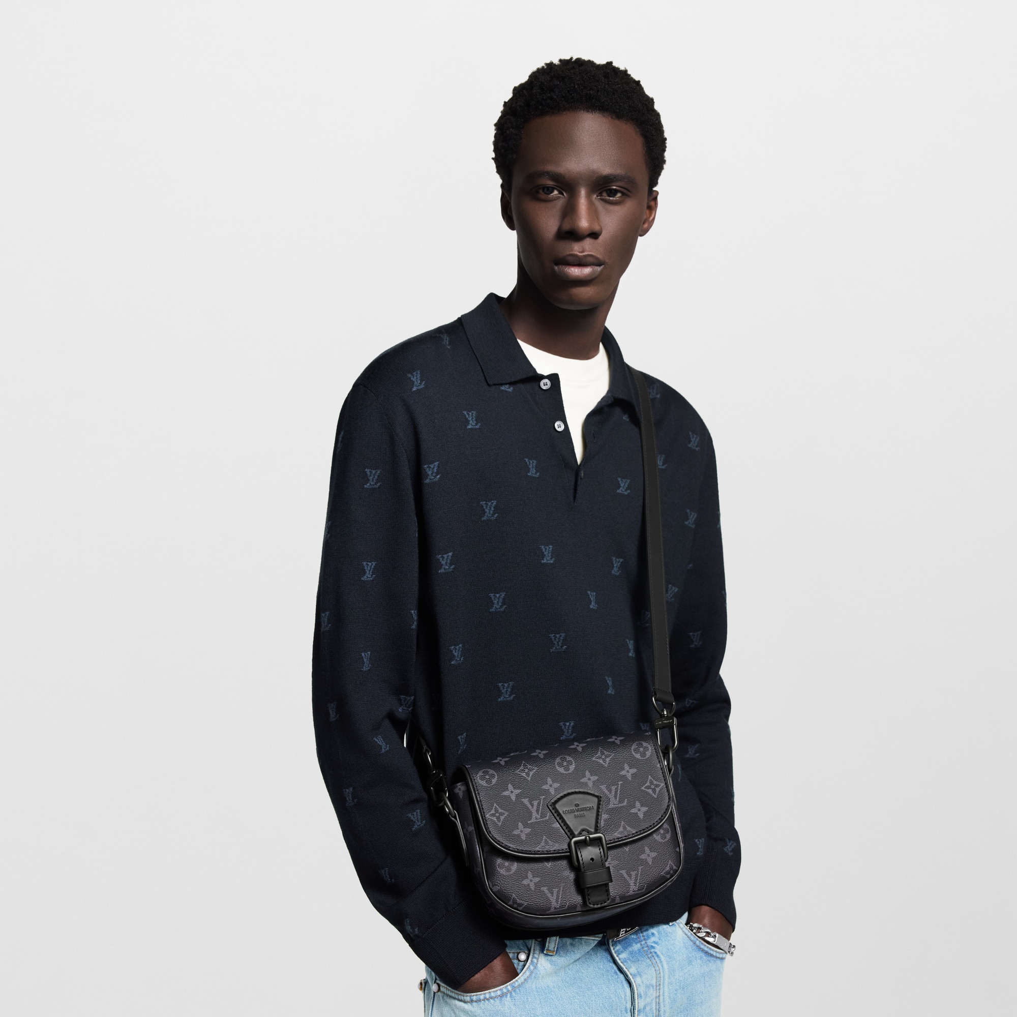 모노그램 이클립스 남성 가방 신제품 몽수리 메신저 PM | 루이비통 공식 온라인 스토어® (크게 보기)