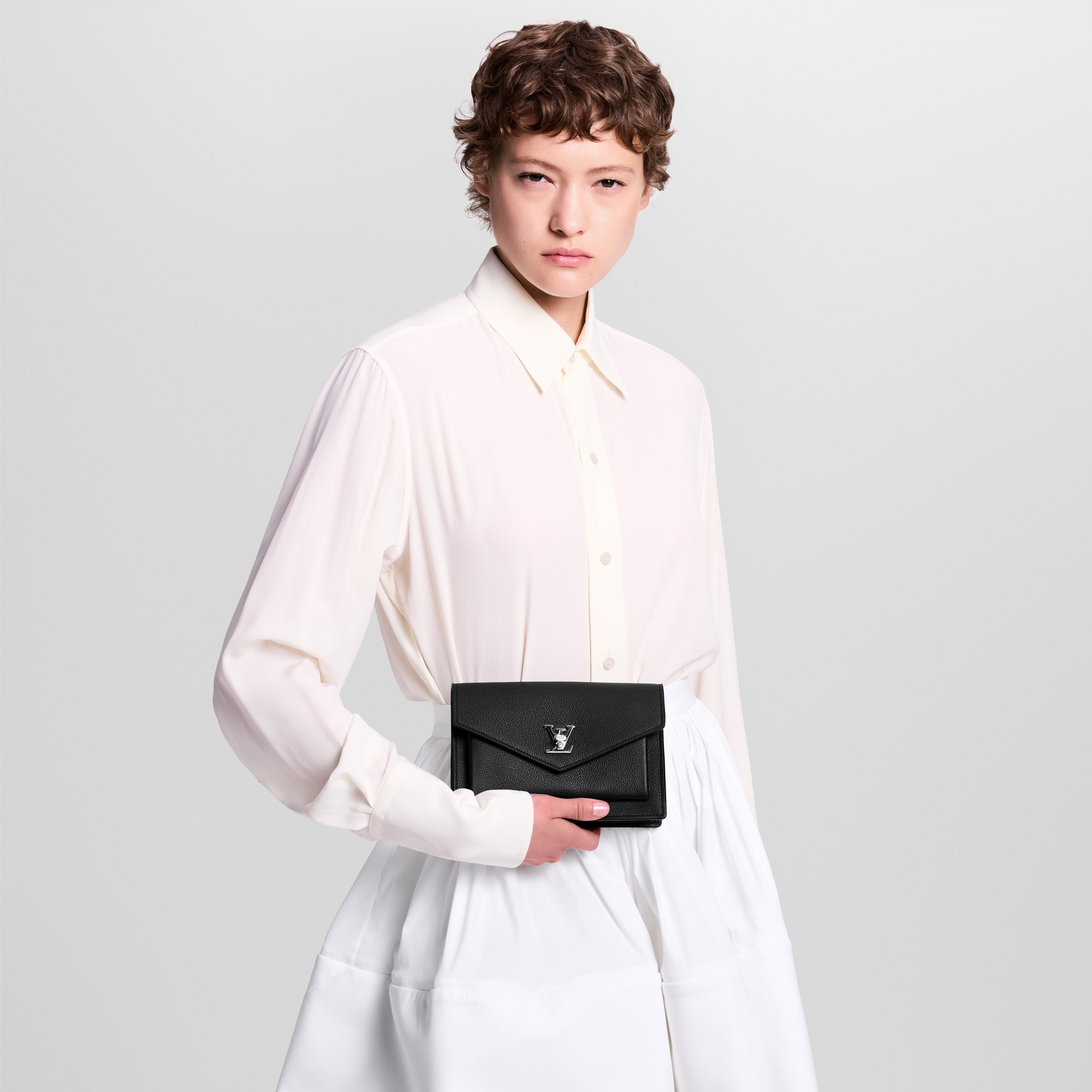 락미 여성 지갑 & 미니백 지갑 & 미니백 전체보기 마이락미 체인 포쉐트 | 루이비통 공식 온라인 스토어® (크게 보기)