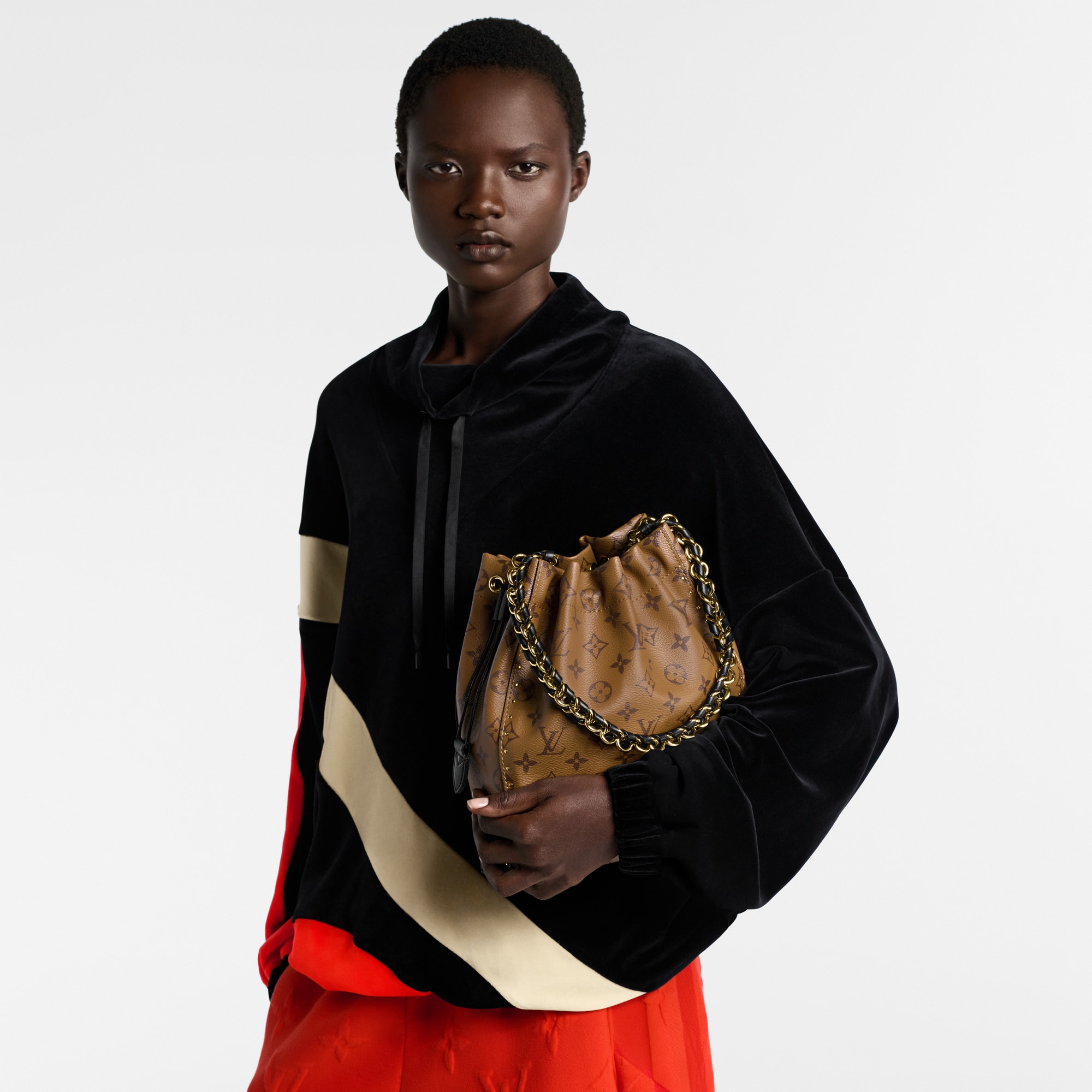 모노그램 리버스 캔버스 핸드백 핸드백 전체 보기 노에 트렁크 PM | 루이비통 공식 온라인 스토어® (크게 보기)