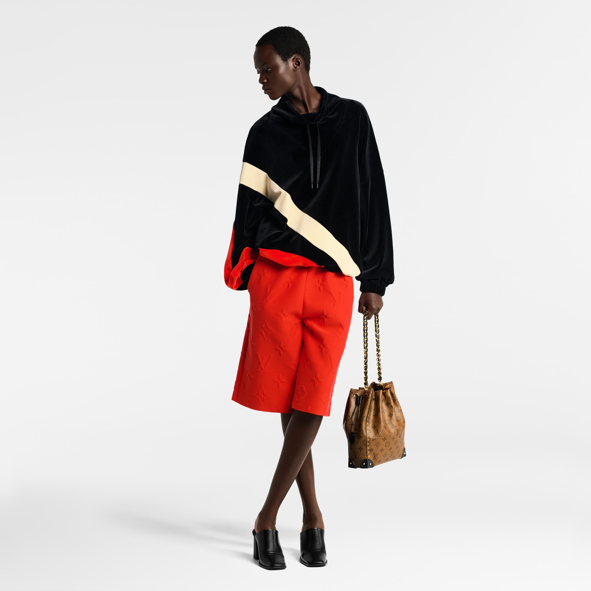 모노그램 리버스 캔버스 핸드백 핸드백 전체 보기 노에 트렁크 PM | 루이비통 공식 온라인 스토어® (크게 보기)