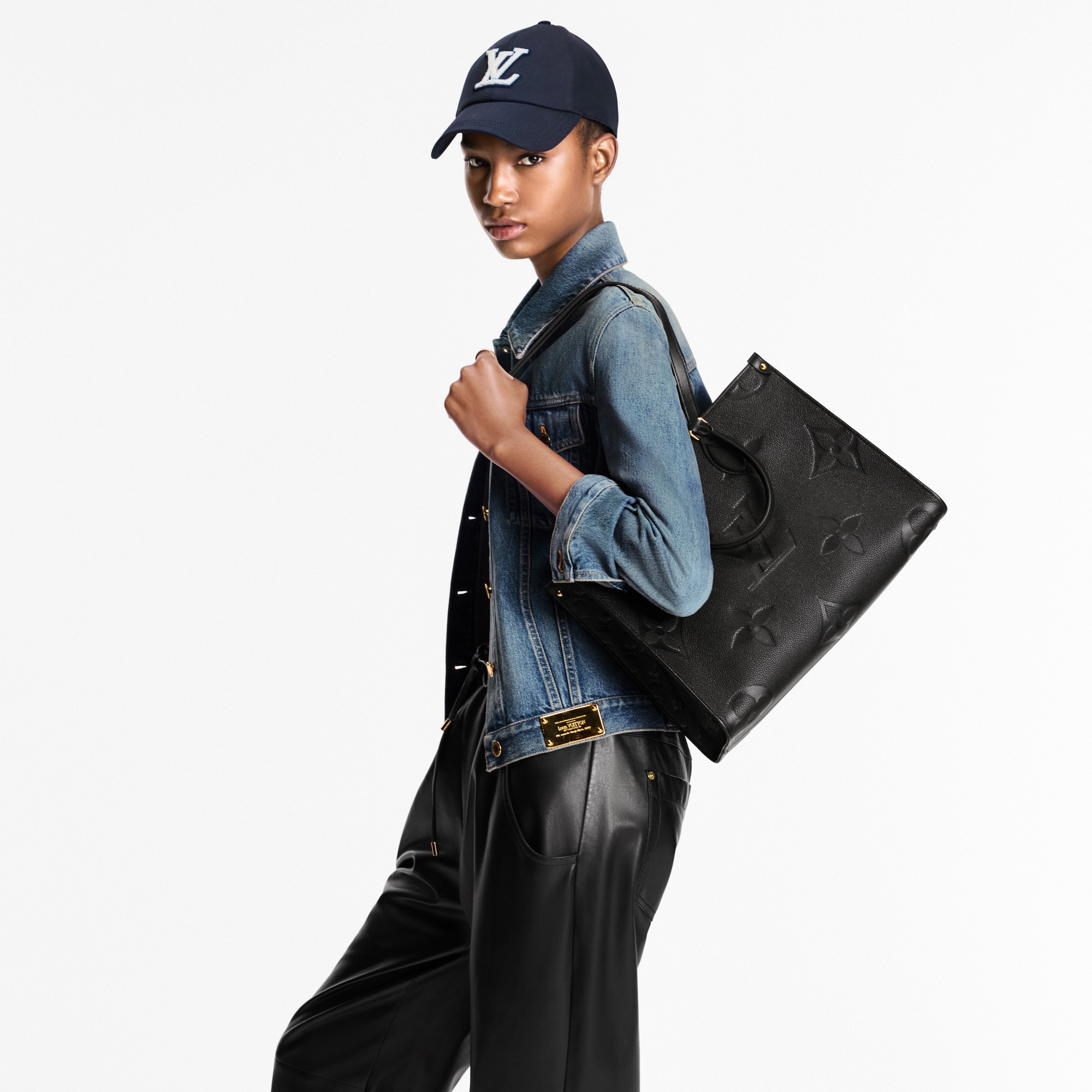 모노그램 앙프렝뜨 핸드백 All Collections 온더고 MM (OnTheGo MM) | 루이비통 공식 온라인 스토어® (크게 보기)