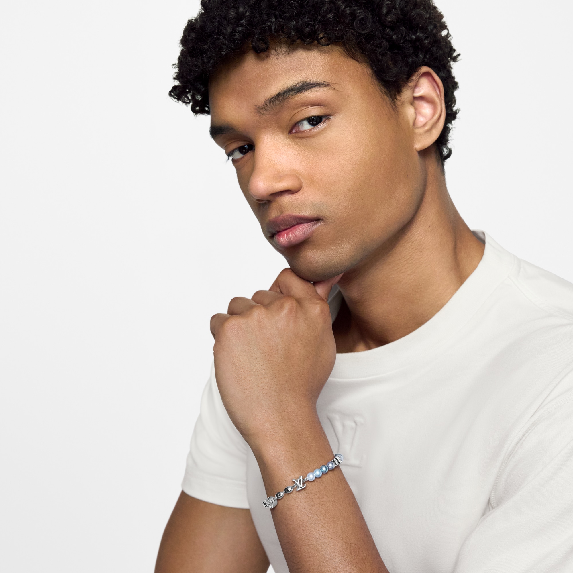 S00 패션 주얼리 팔찌 펄 퓨전 (Pearls Fusion) 팔찌 | 루이비통 공식 온라인 스토어® (크게 보기)