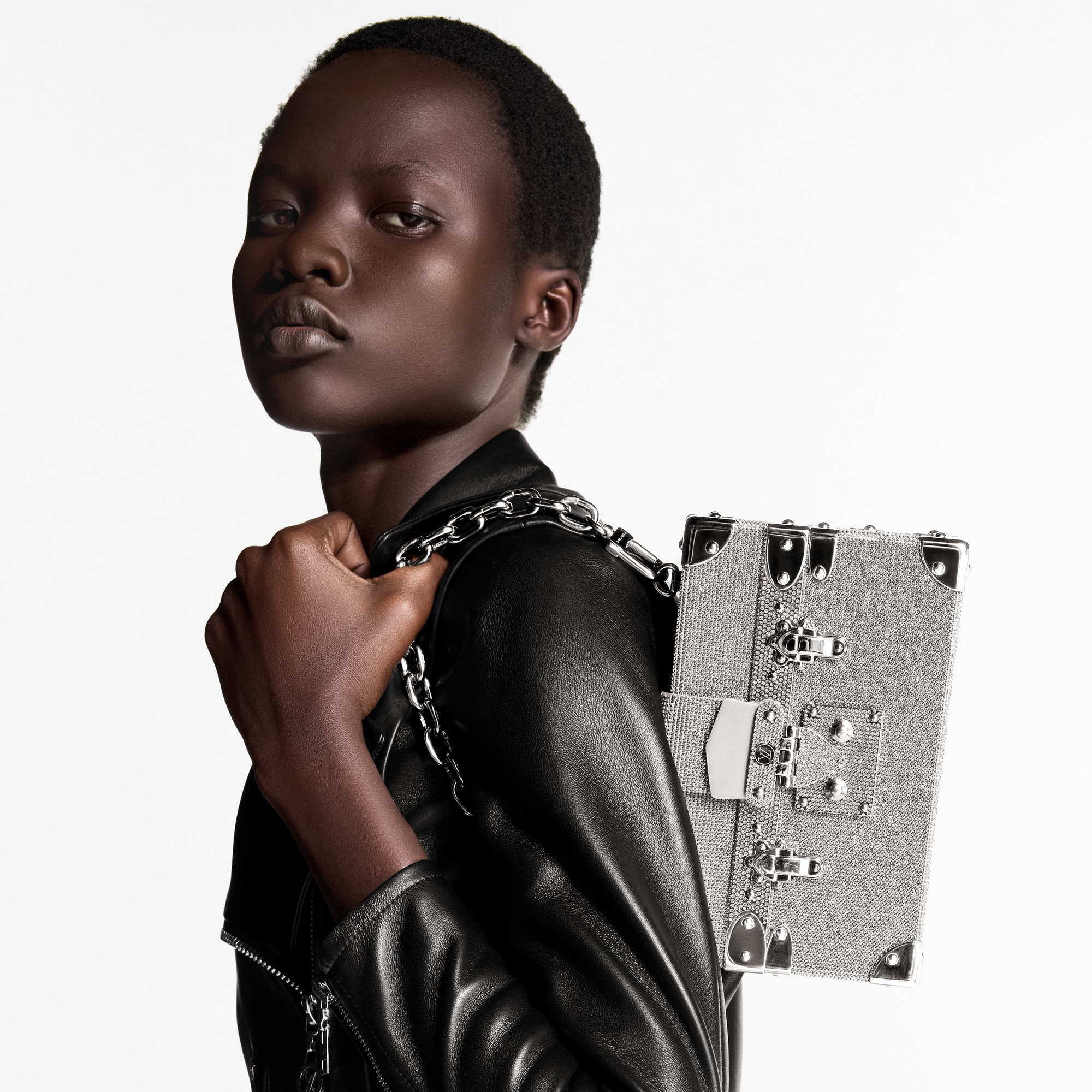 패션 레더 여성 가방 LV 아이콘 쁘띠뜨 말 셀레브레이션 LV 스파클 | 루이비통 공식 온라인 스토어® (크게 보기)