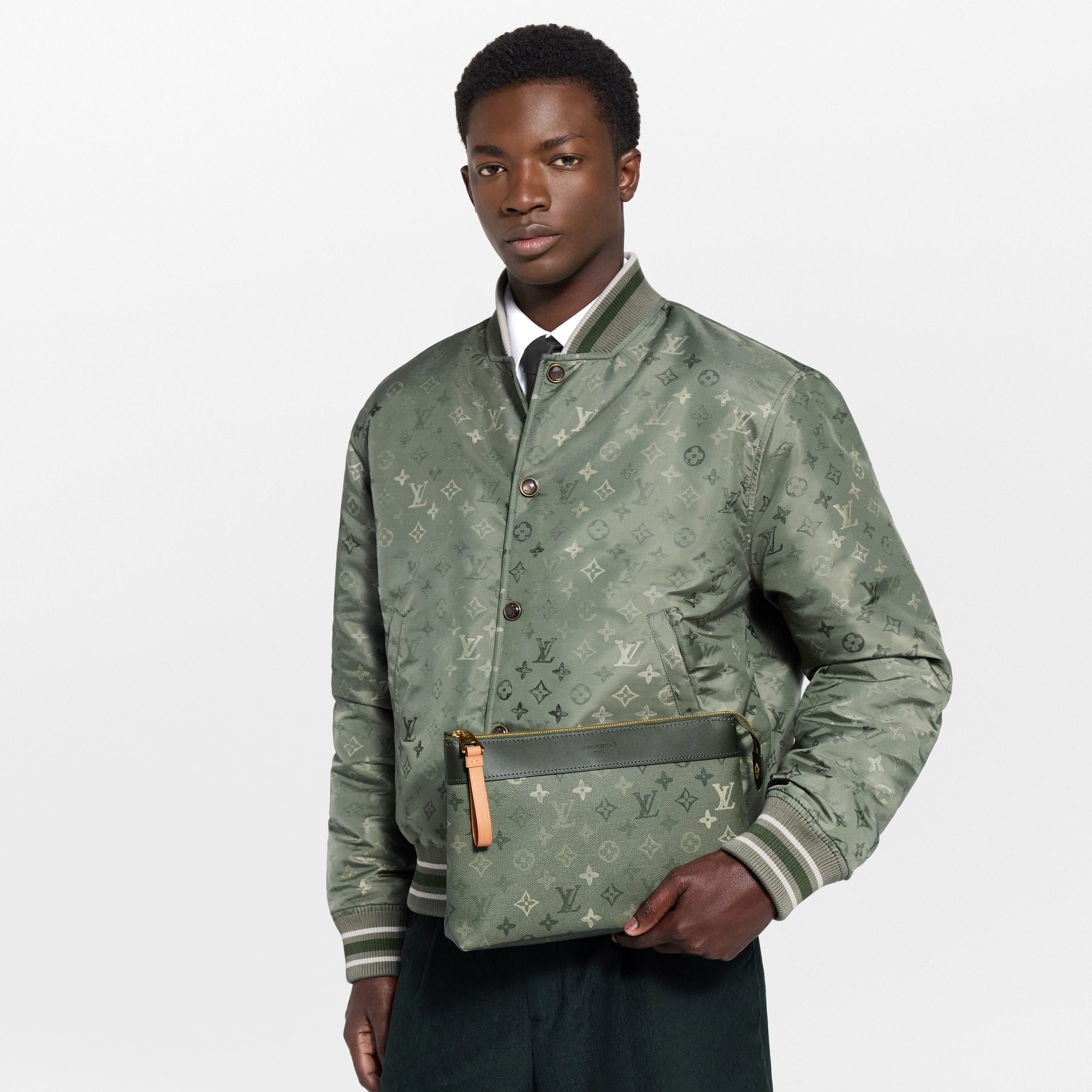 monogram_other 남성 지갑 & 파우치 파우치 포쉐트 보야주 수플 | 루이비통 공식 온라인 스토어® (크게 보기)