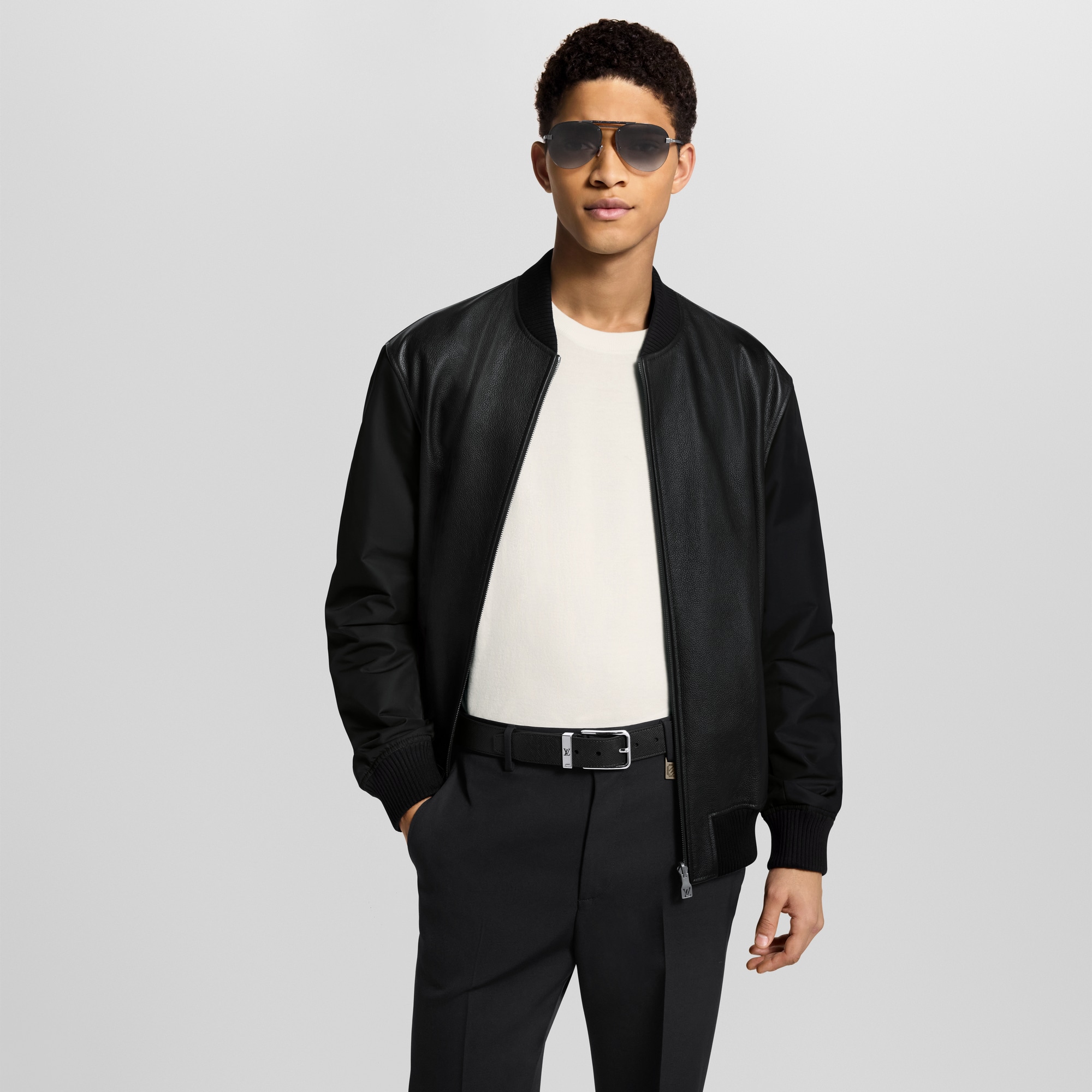 타이가 액세서리 벨트 퐁 뇌프 35MM 벨트 | 루이비통 공식 온라인 스토어® (크게 보기)