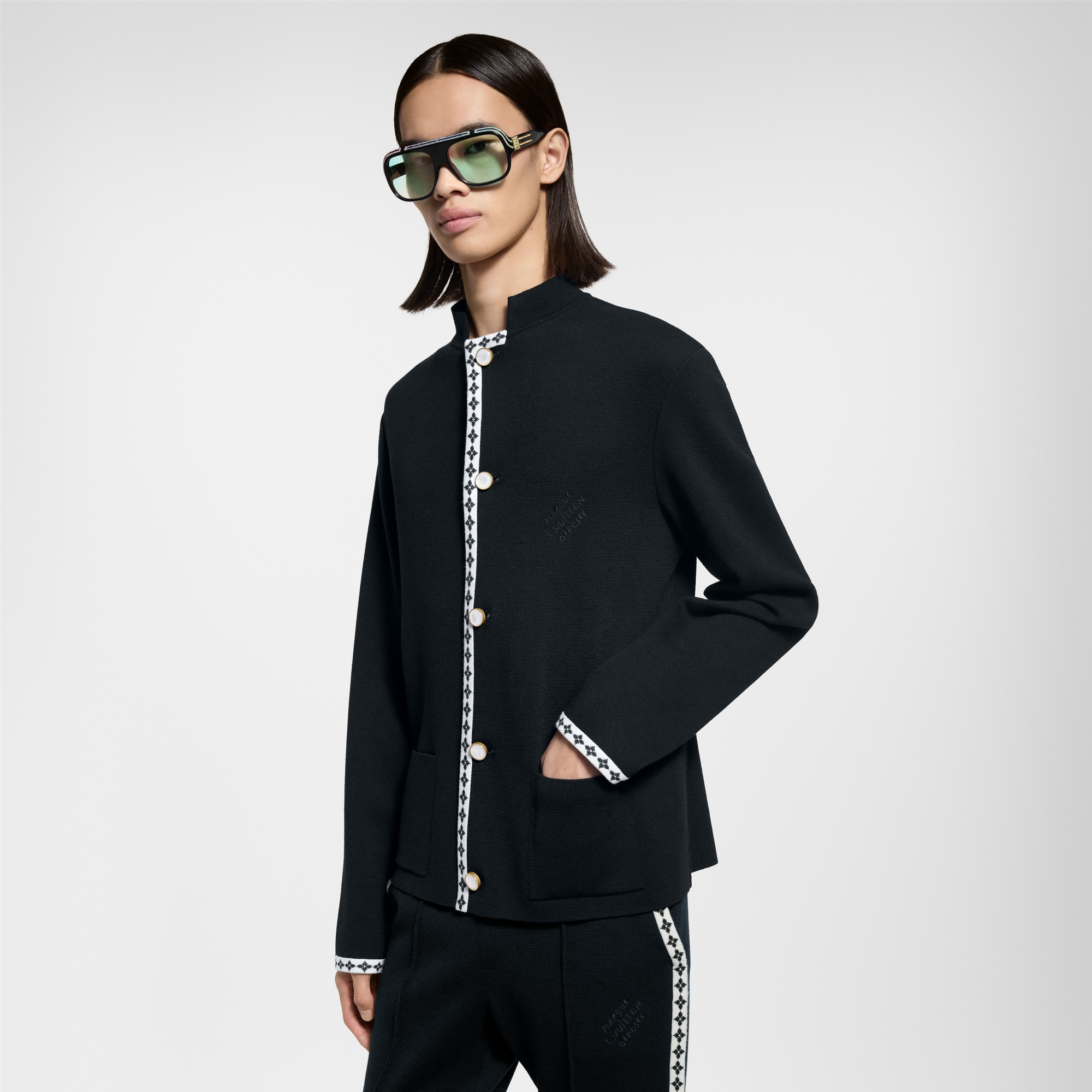  의류 의류 전체 보기 프레피 니티드 울 블레이저 | 루이비통 공식 온라인 스토어® (크게 보기)