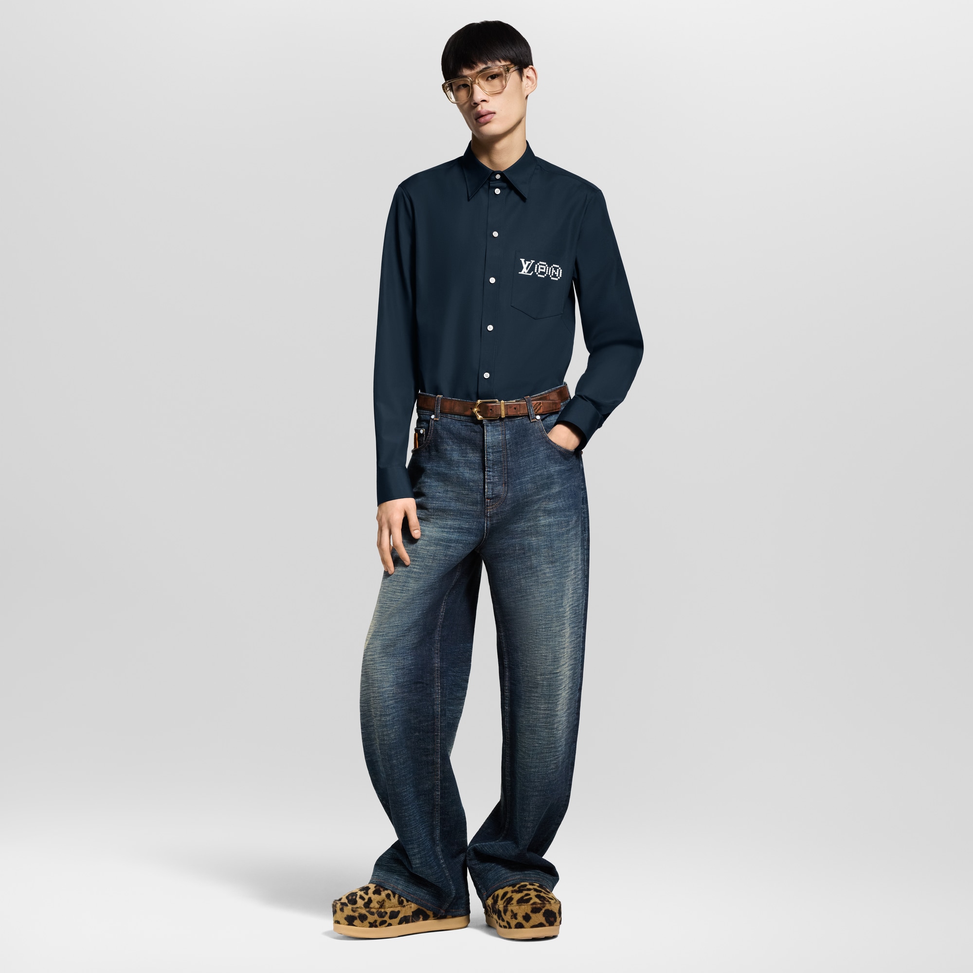  의류 셔츠 프린티드 시그니처 롱 슬리브드 셔츠 | 루이비통 공식 온라인 스토어® (크게 보기)