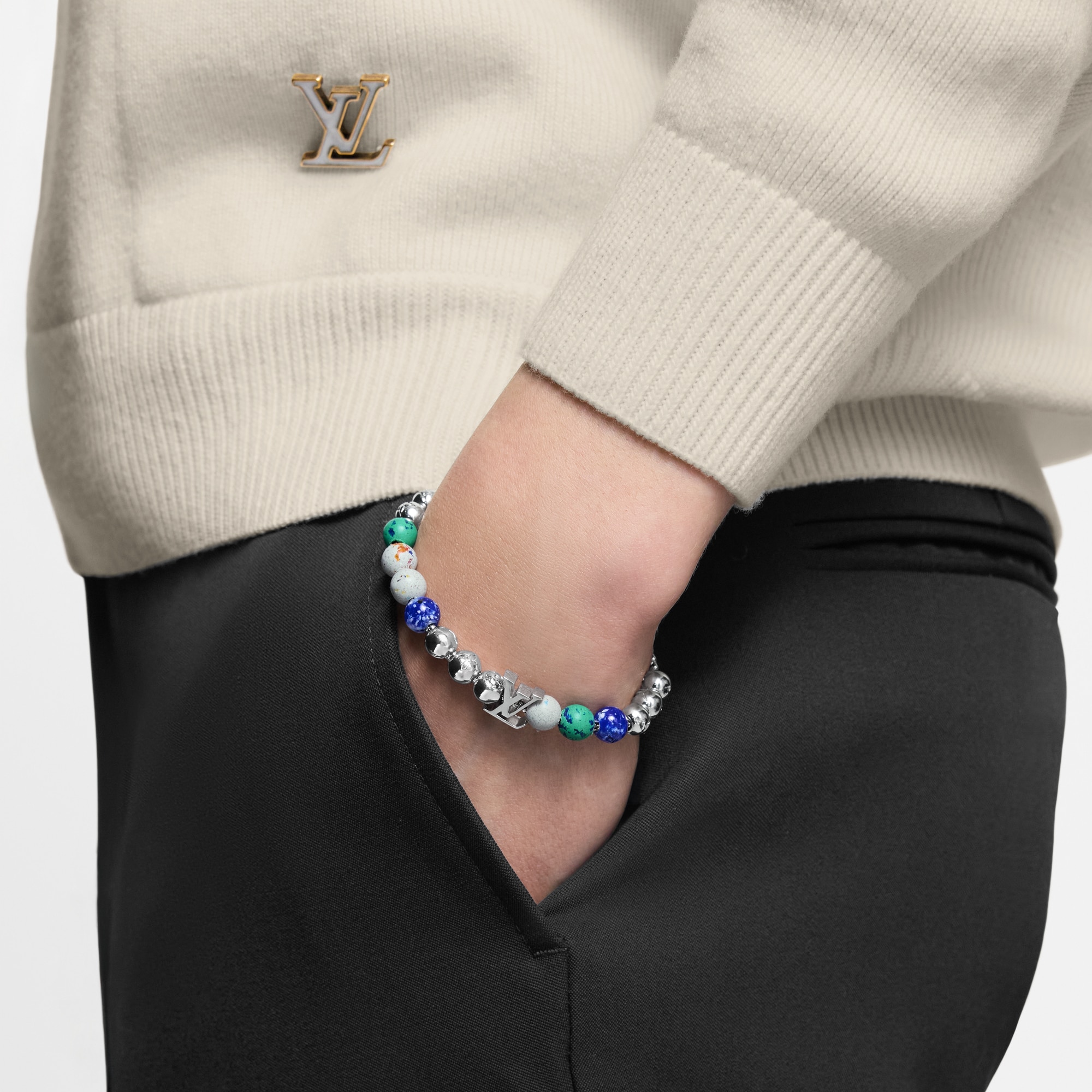 S00 패션 주얼리 팔찌 리사이클드 모노그램 비즈 (Monogram Beads) 팔찌 | 루이비통 공식 온라인 스토어® (크게 보기)